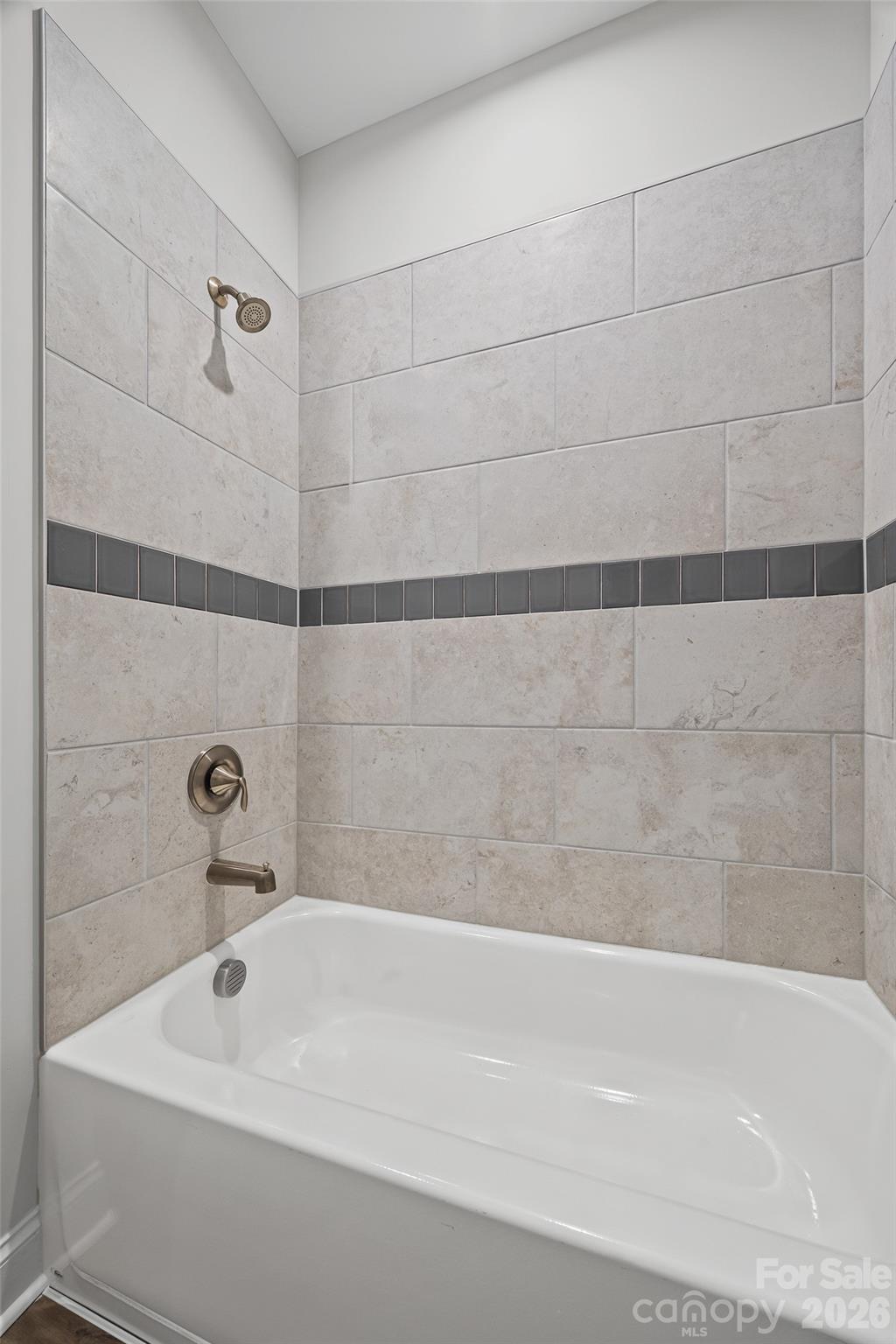 7017 Treetop Court — York