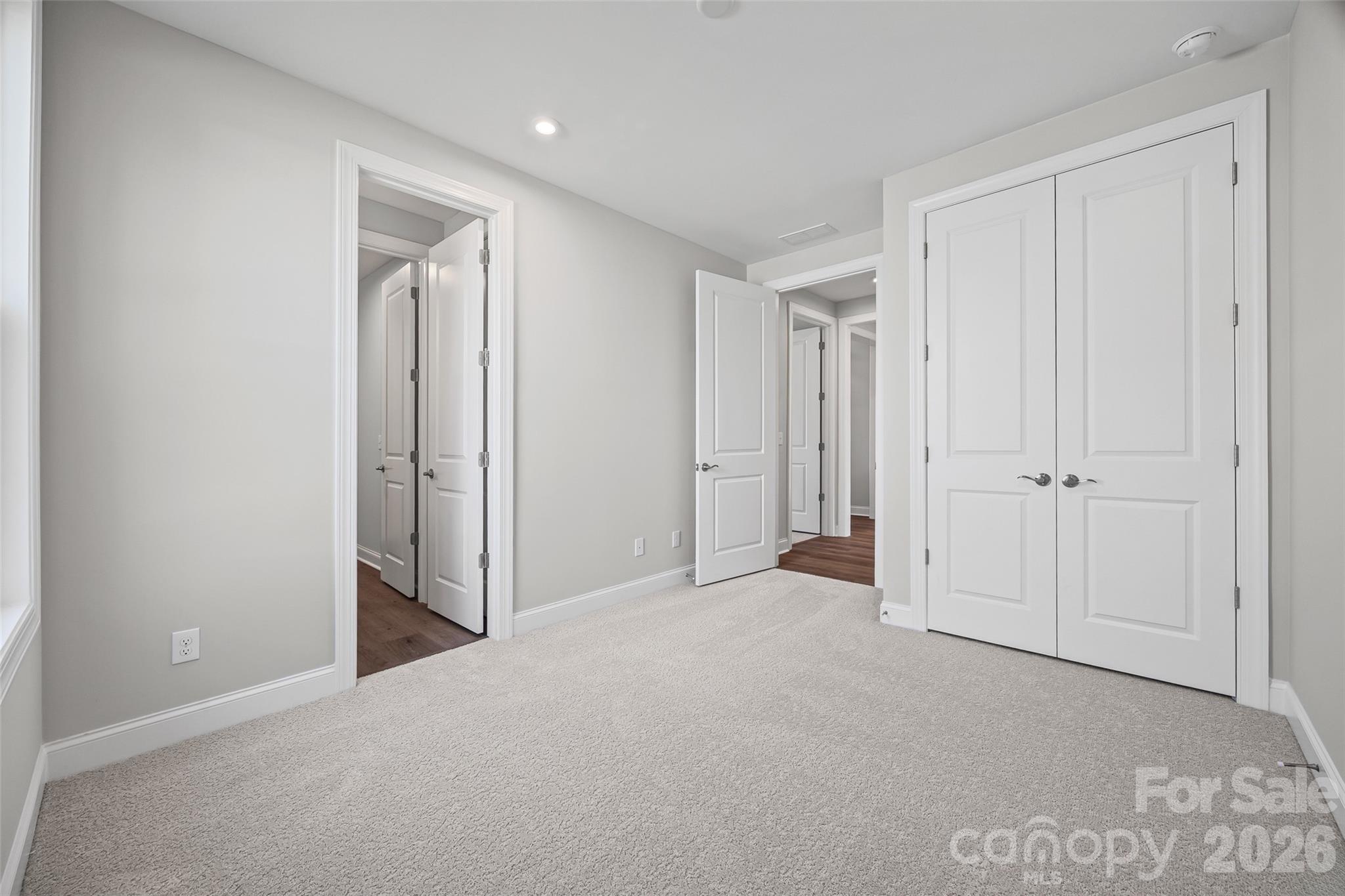 7017 Treetop Court — York