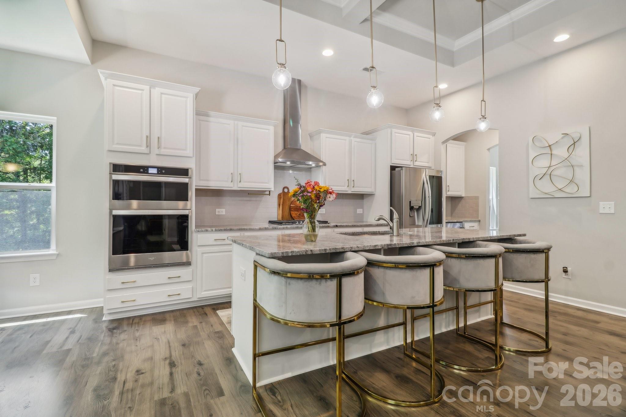 10117 Lakeshore Drive — Lancaster