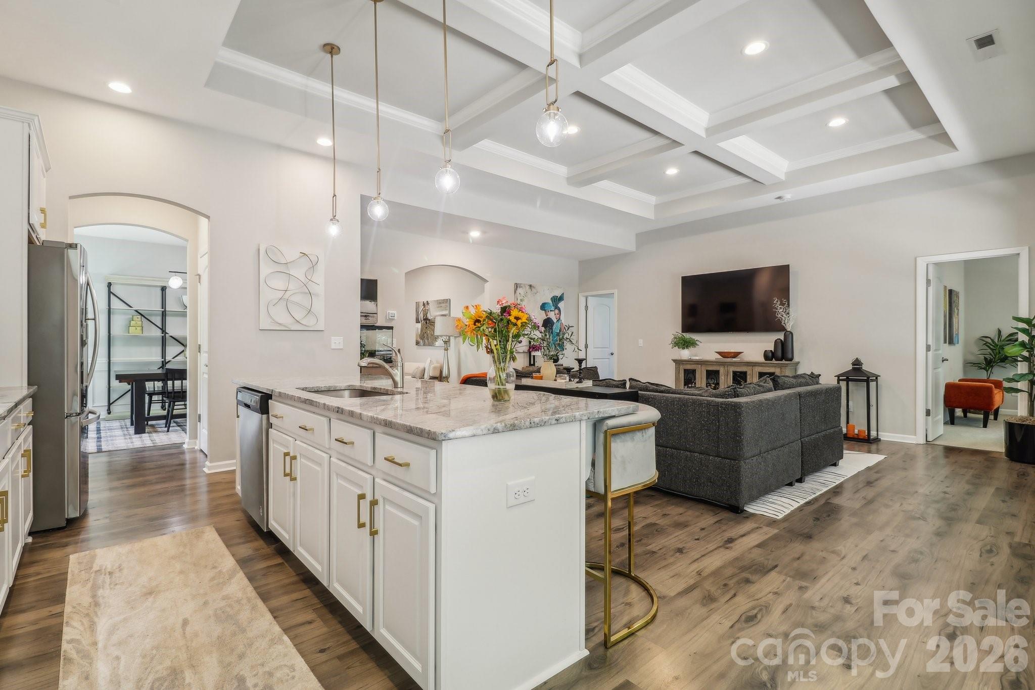 10117 Lakeshore Drive — Lancaster