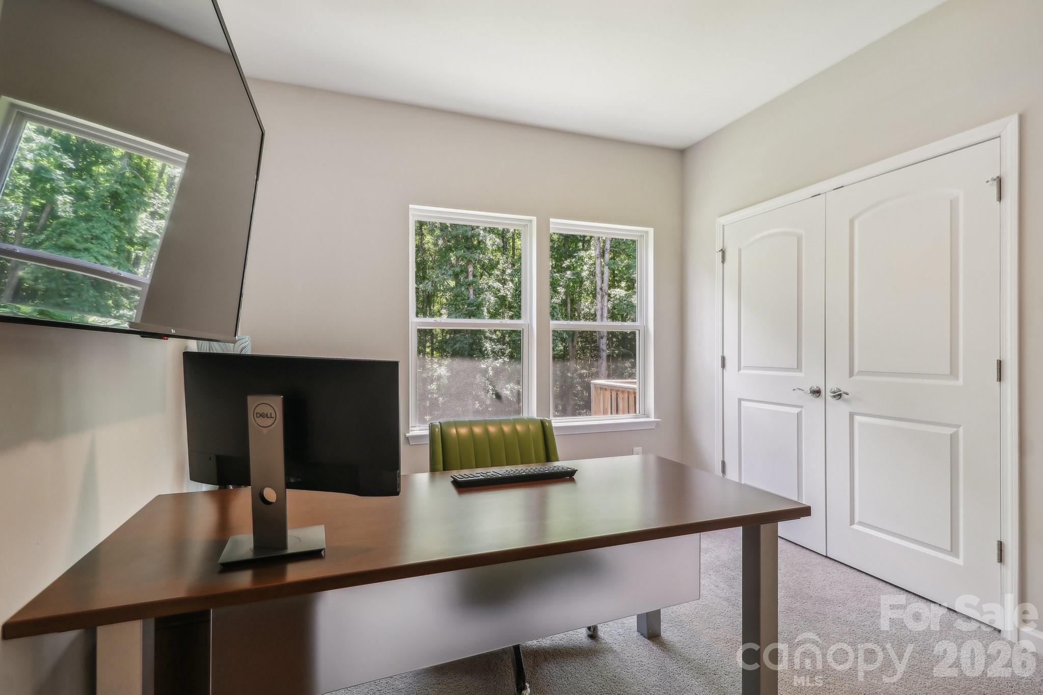 10117 Lakeshore Drive — Lancaster