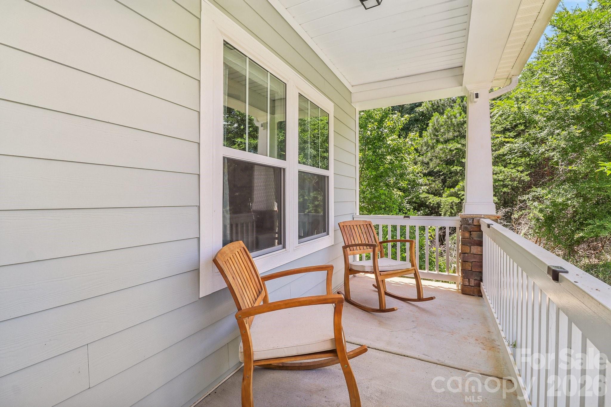 10117 Lakeshore Drive — Lancaster