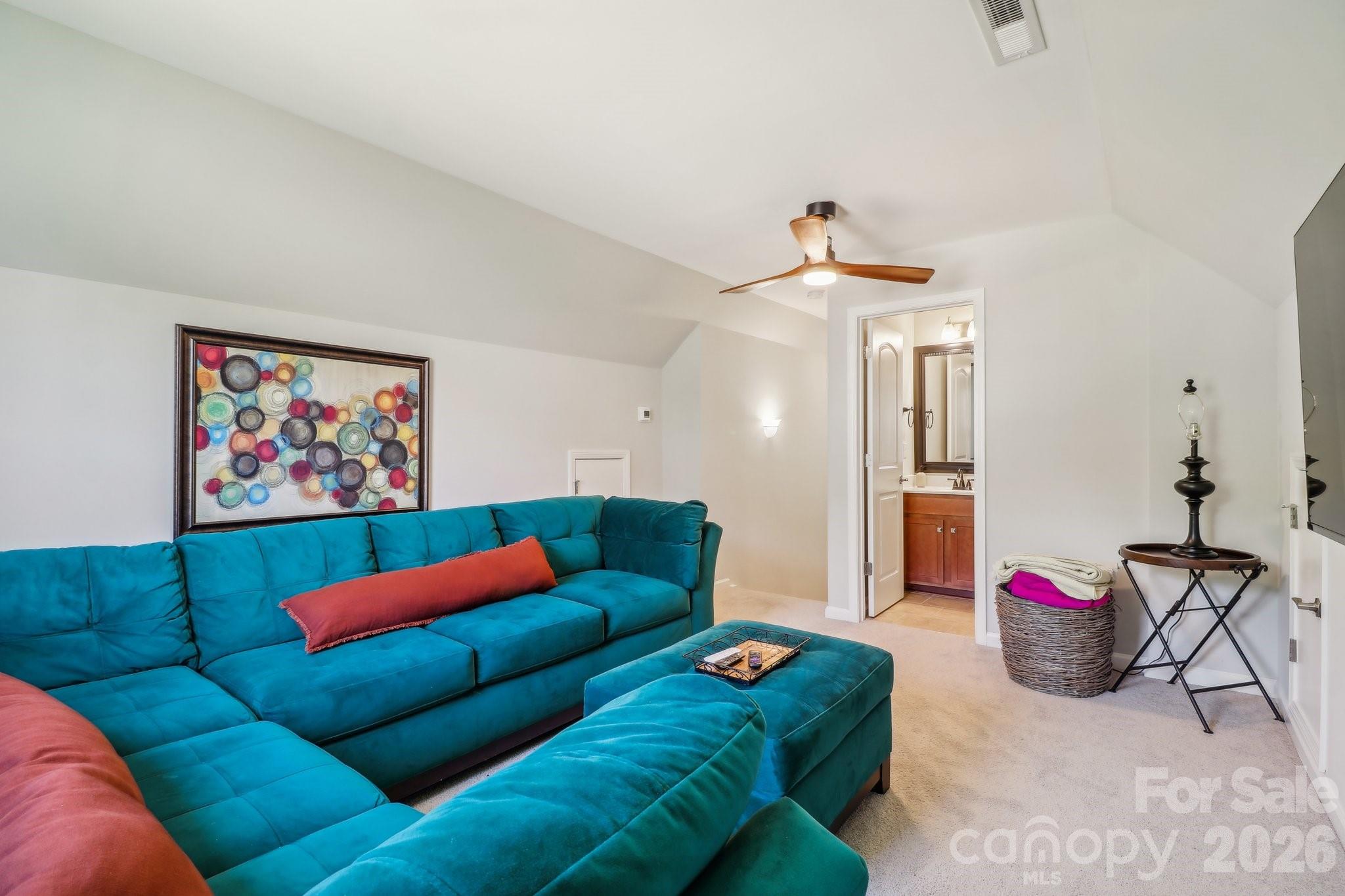10117 Lakeshore Drive — Lancaster