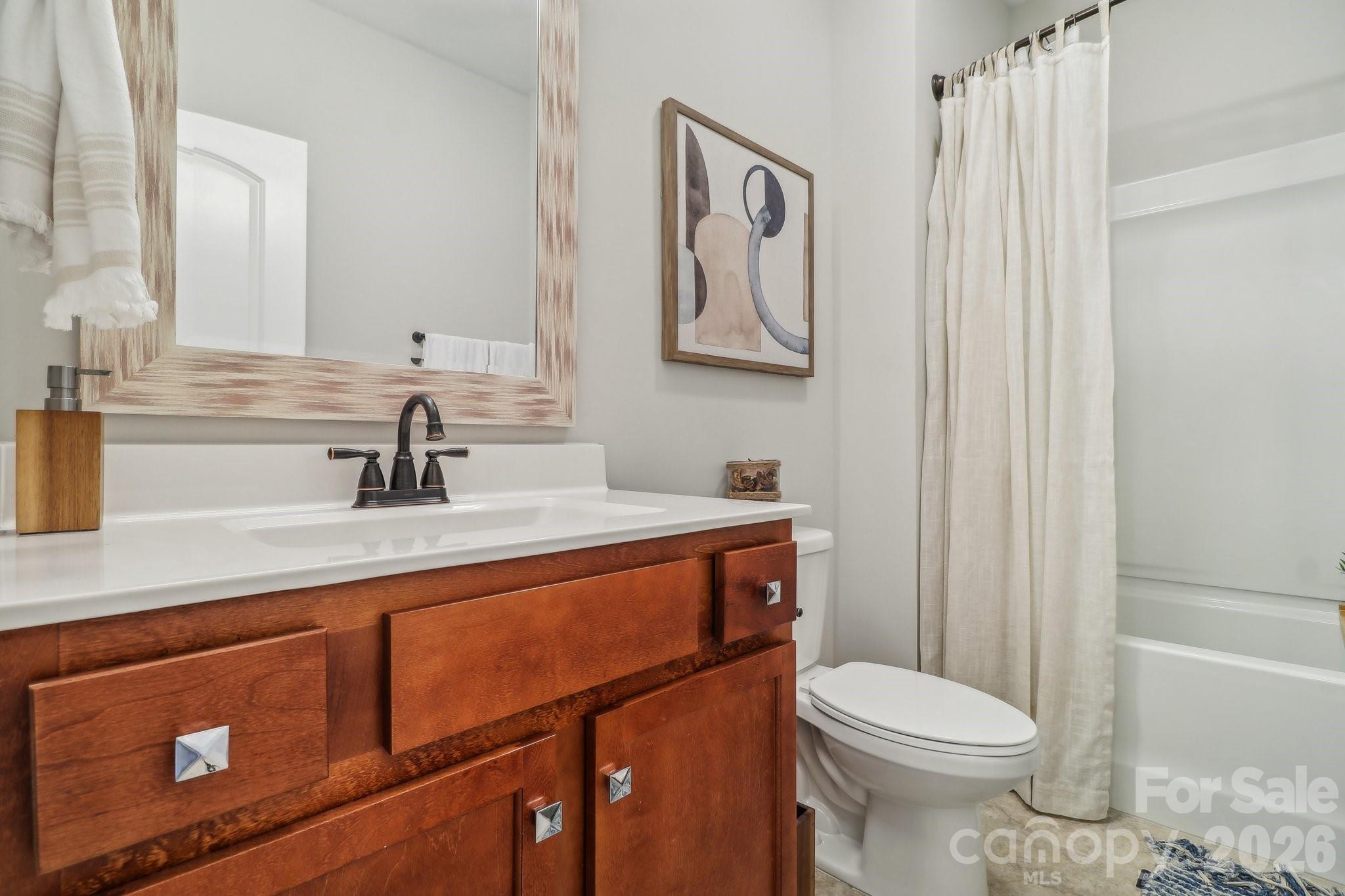 10117 Lakeshore Drive — Lancaster
