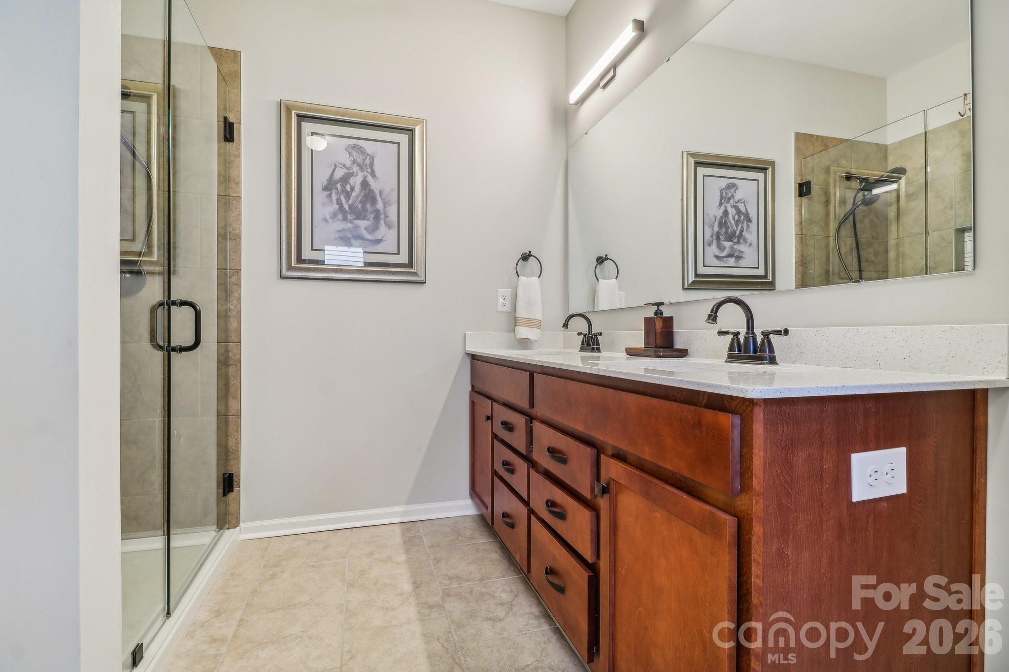 10117 Lakeshore Drive — Lancaster