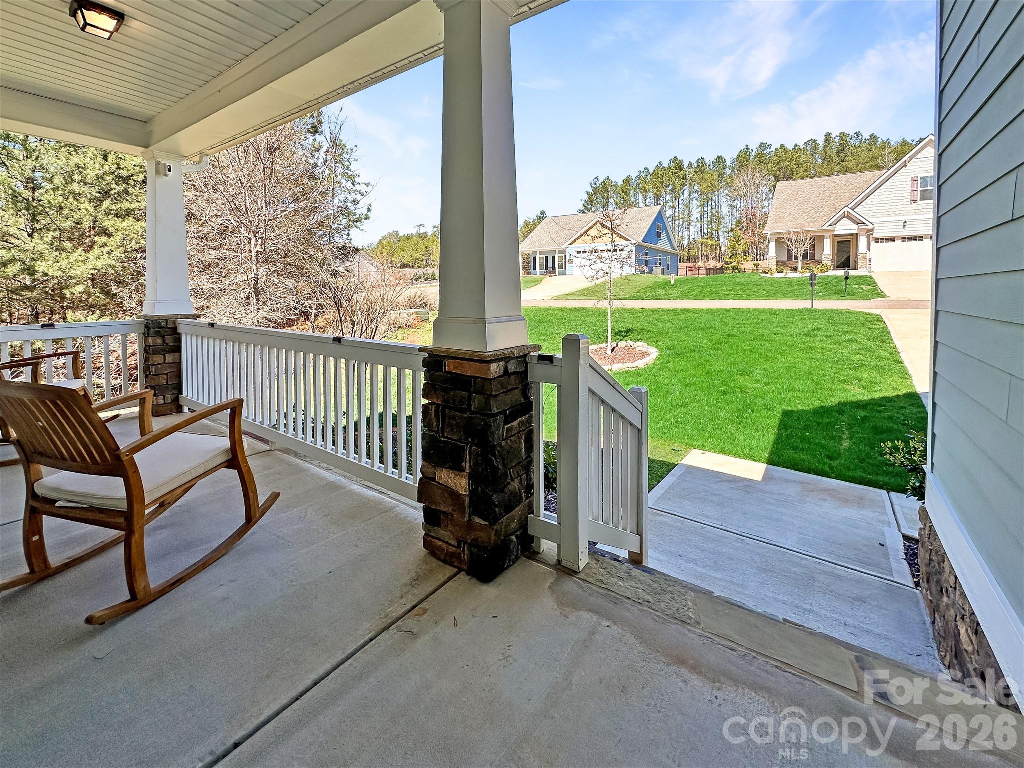 10117 Lakeshore Drive — Lancaster