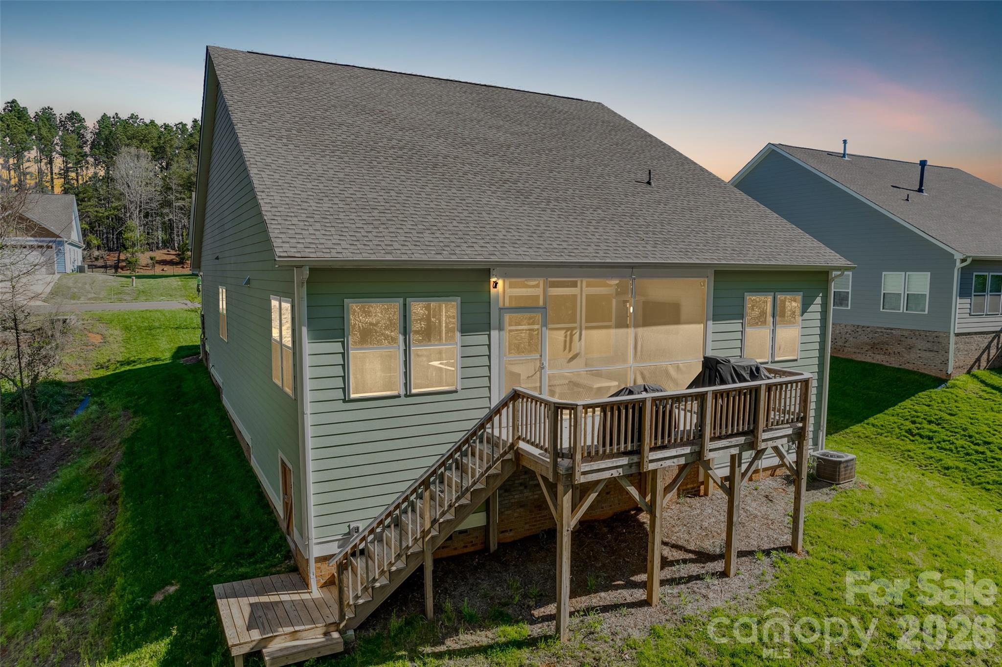 10117 Lakeshore Drive — Lancaster