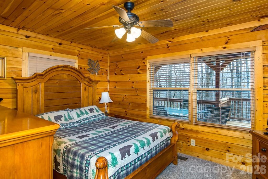 675 Forest Valley Road — Sylva