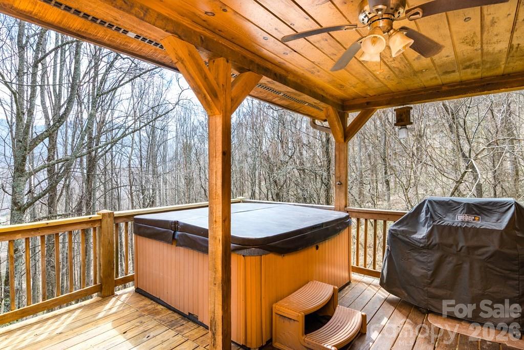 675 Forest Valley Road — Sylva