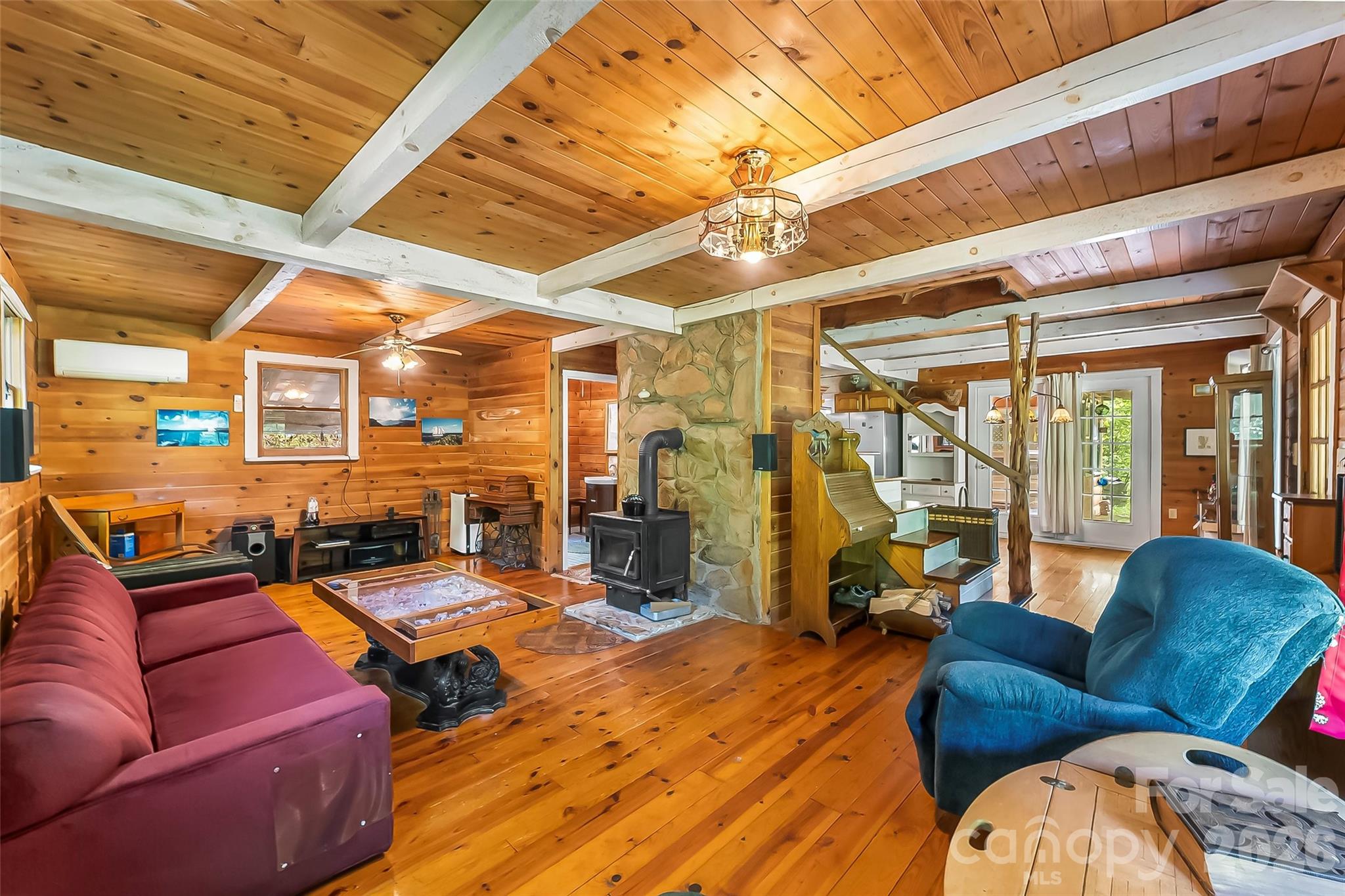 586 Liberty Church Road — Marion