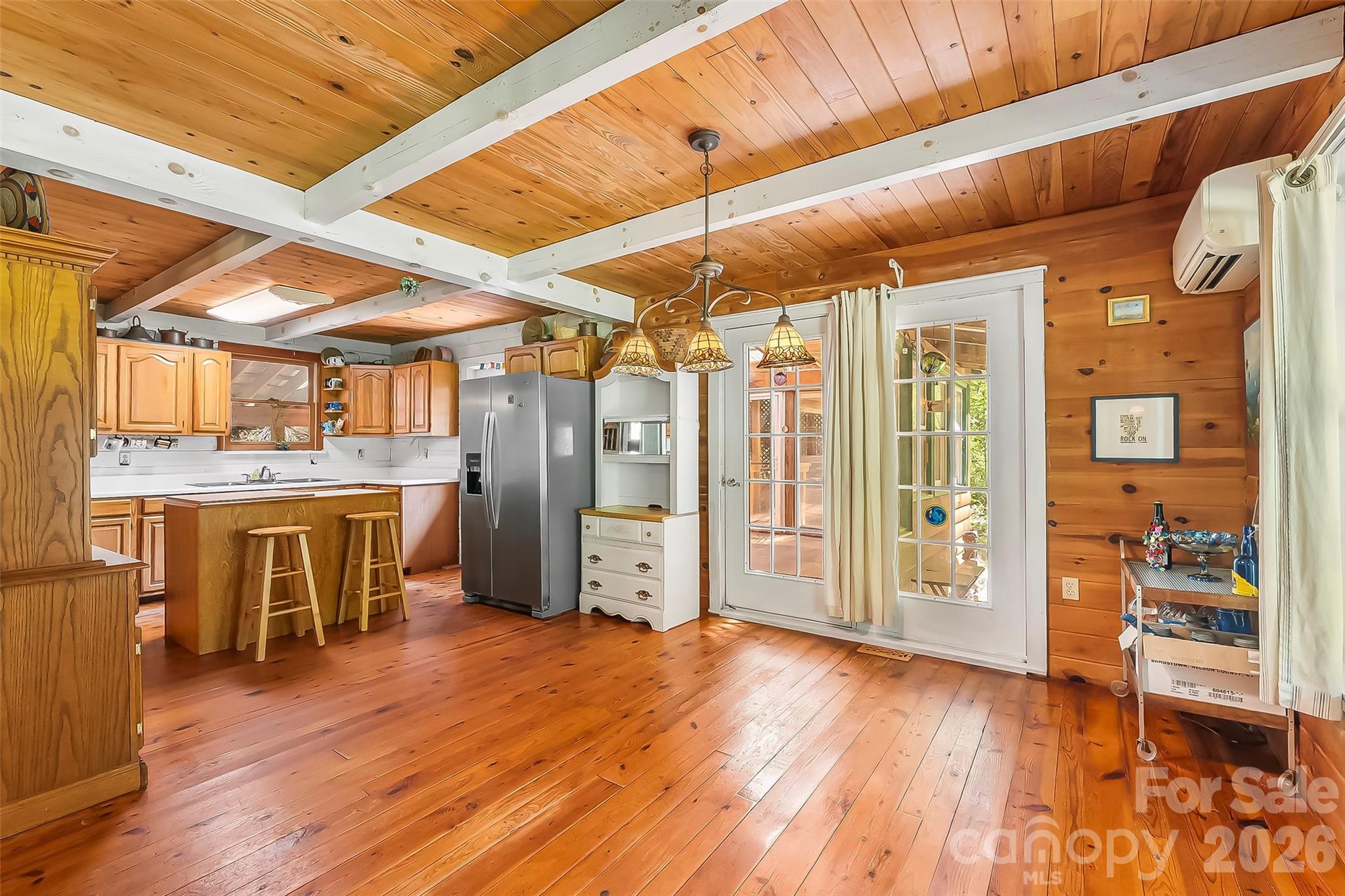 586 Liberty Church Road — Marion