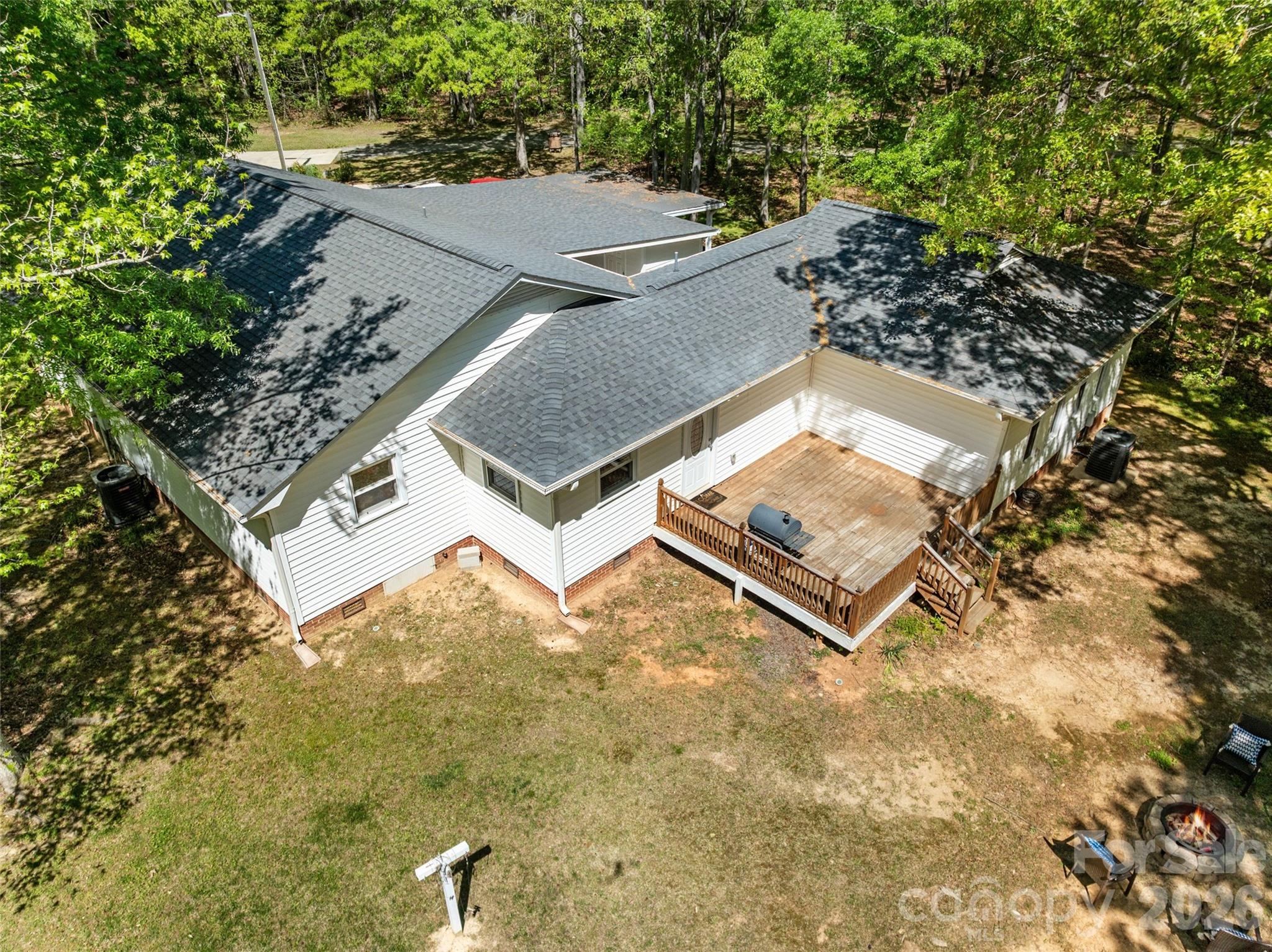 5801 Lindenwood Drive — Matthews