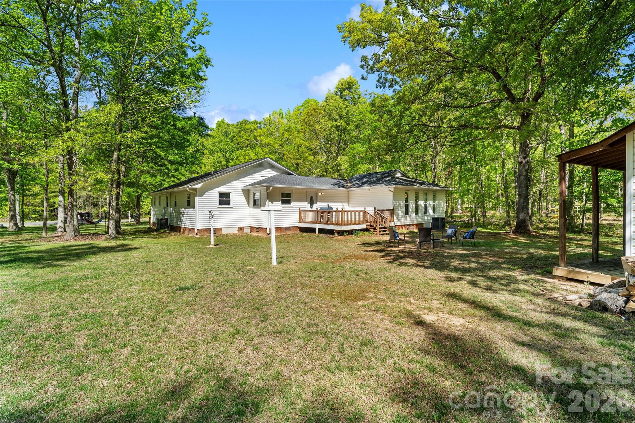 5801 Lindenwood Drive — Matthews