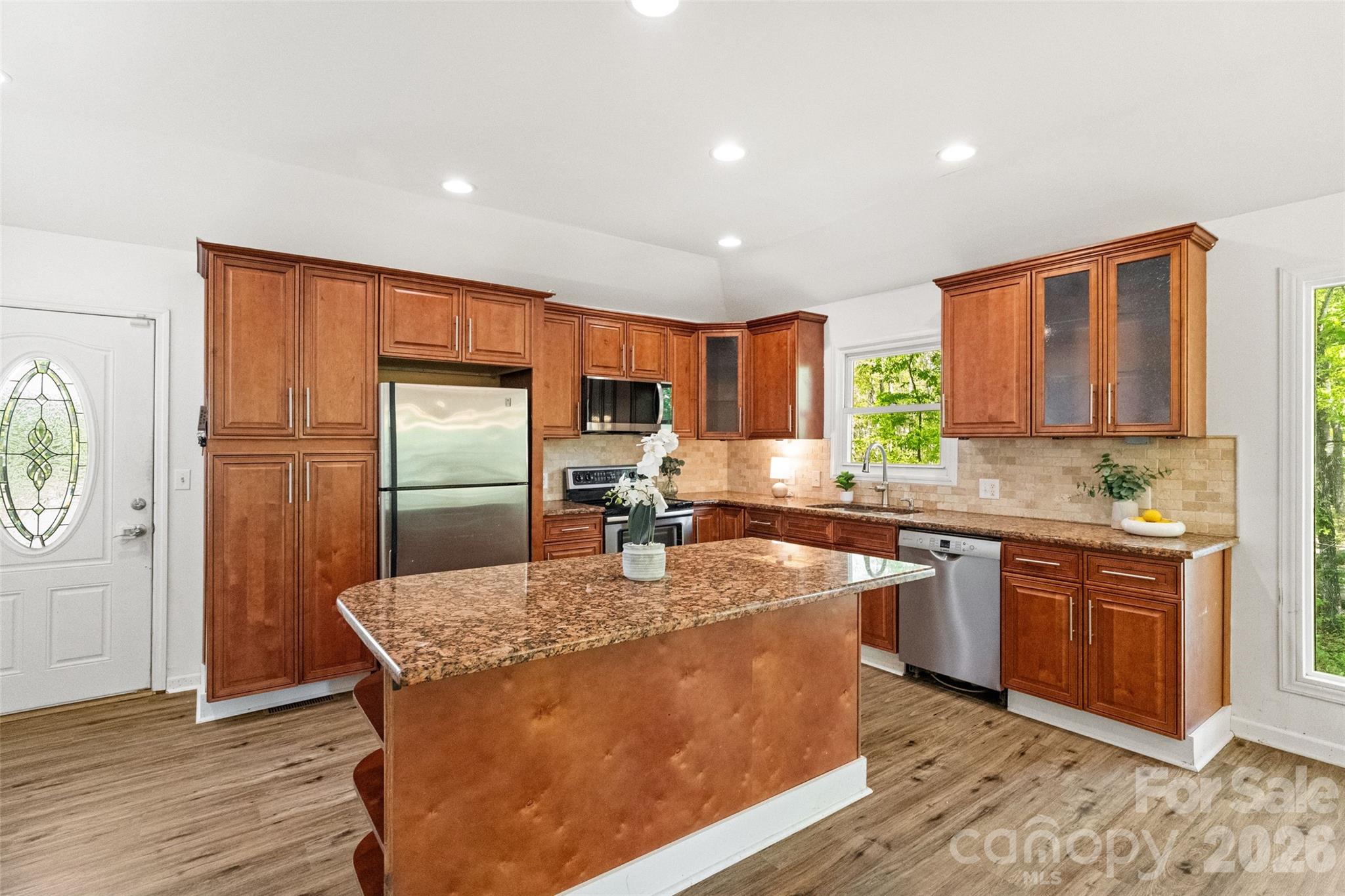 5801 Lindenwood Drive — Matthews
