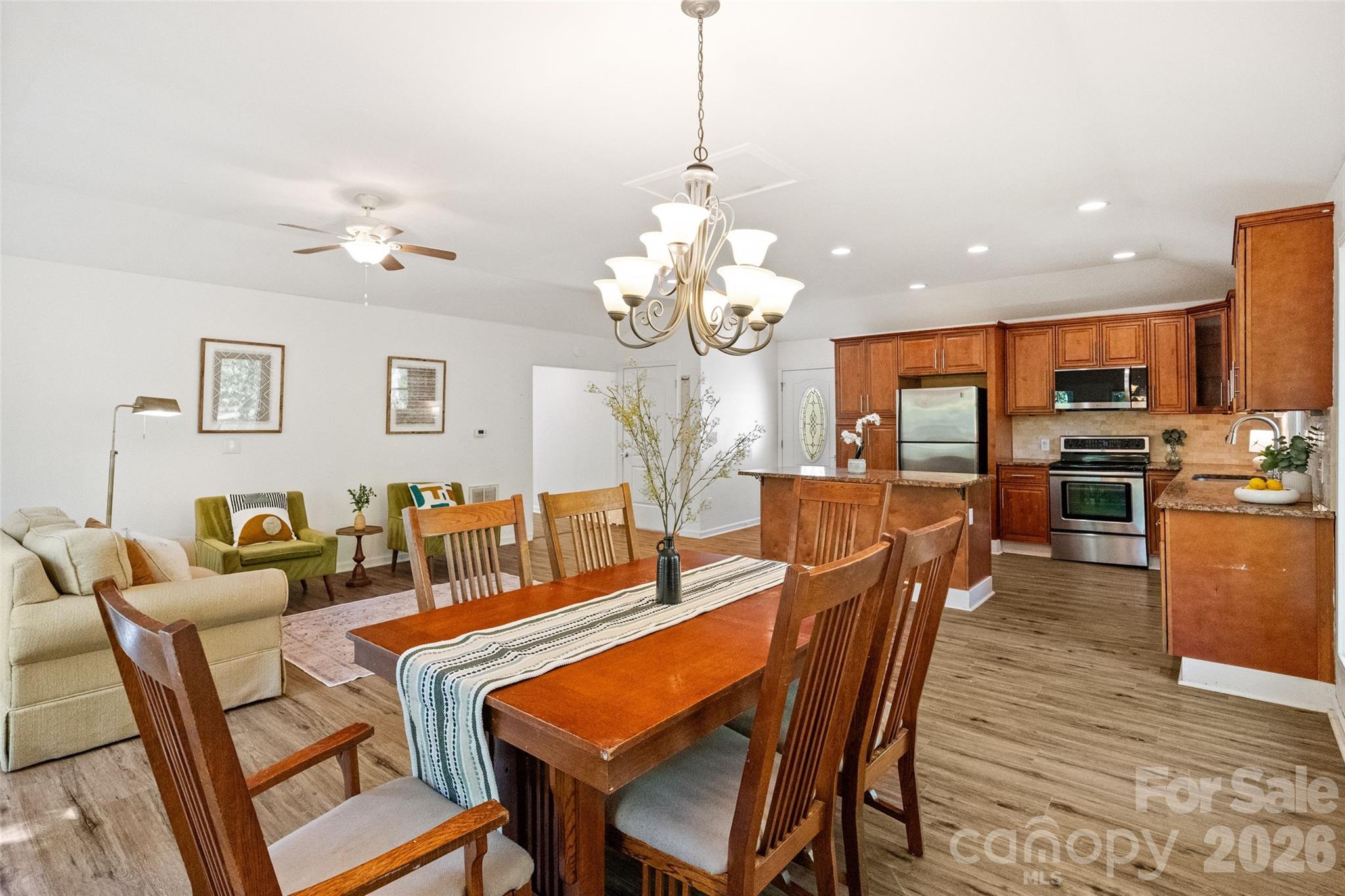 5801 Lindenwood Drive — Matthews