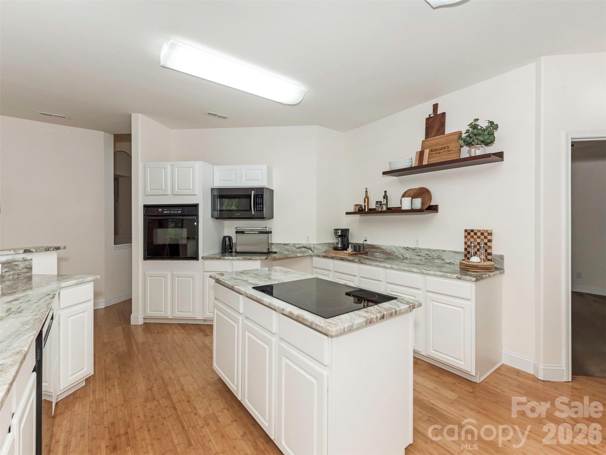 9535 Potter Road — Matthews