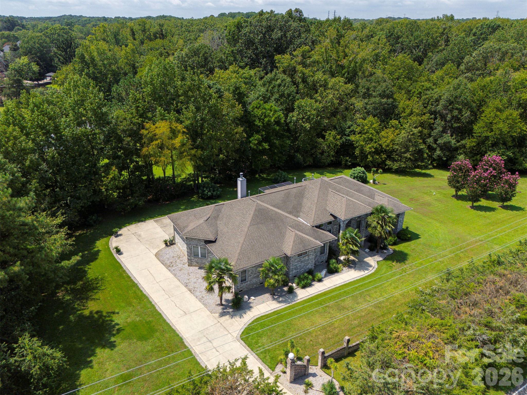 9535 Potter Road — Matthews