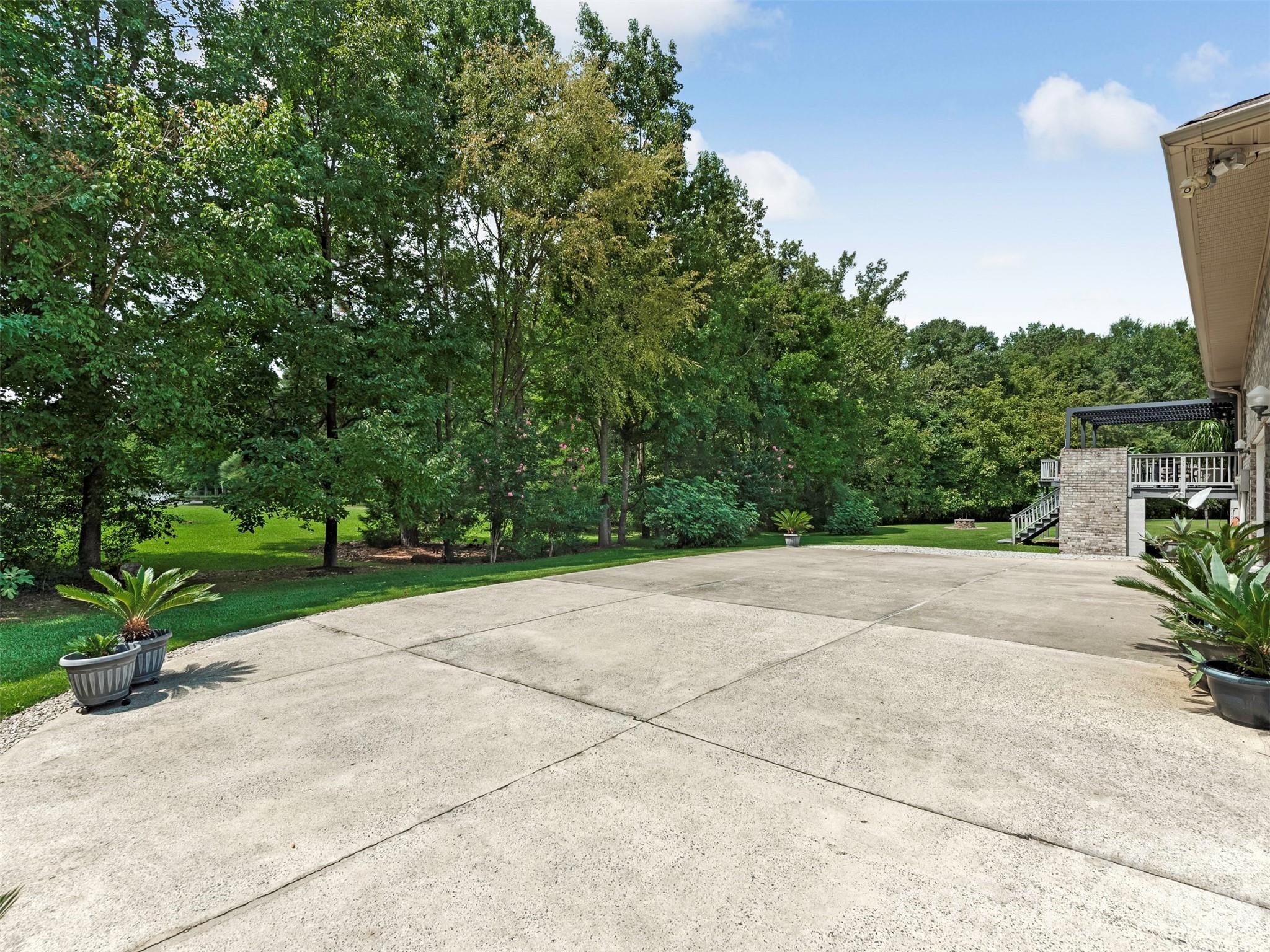 9535 Potter Road — Matthews