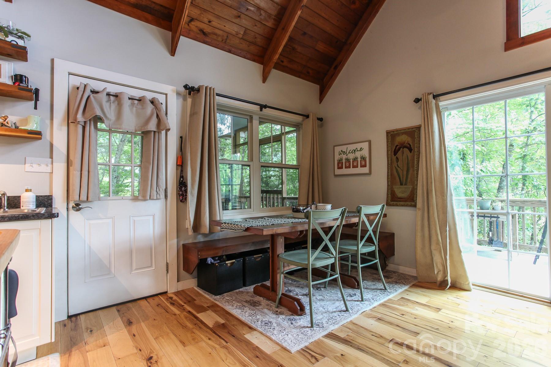 292 Wolf Creek Heights — Almond