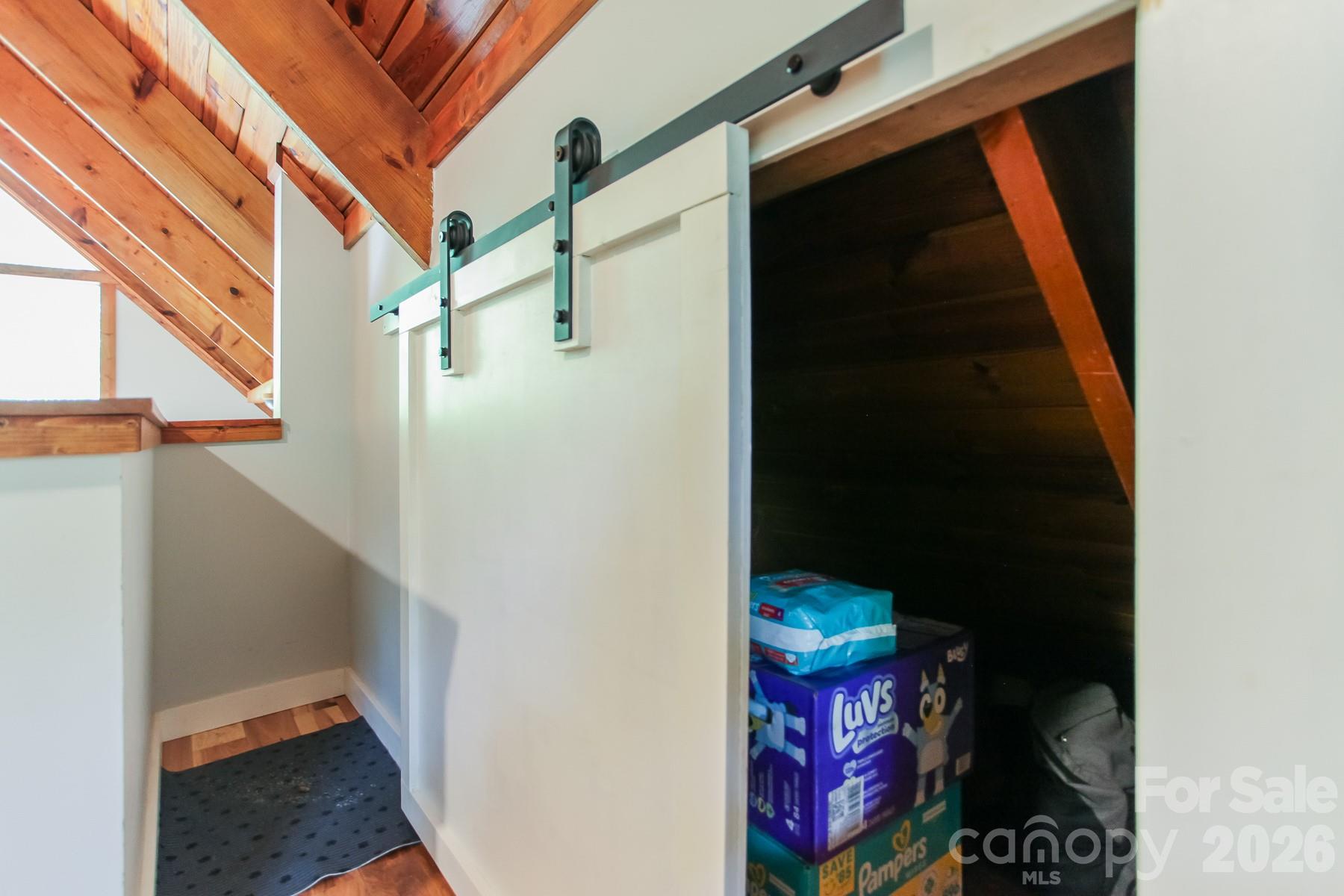 292 Wolf Creek Heights — Almond
