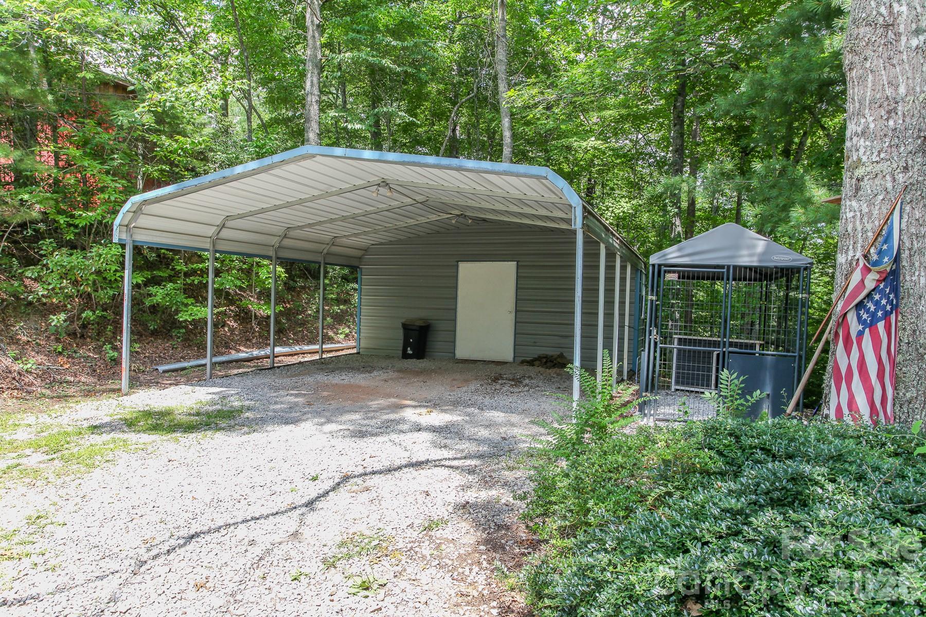 292 Wolf Creek Heights — Almond