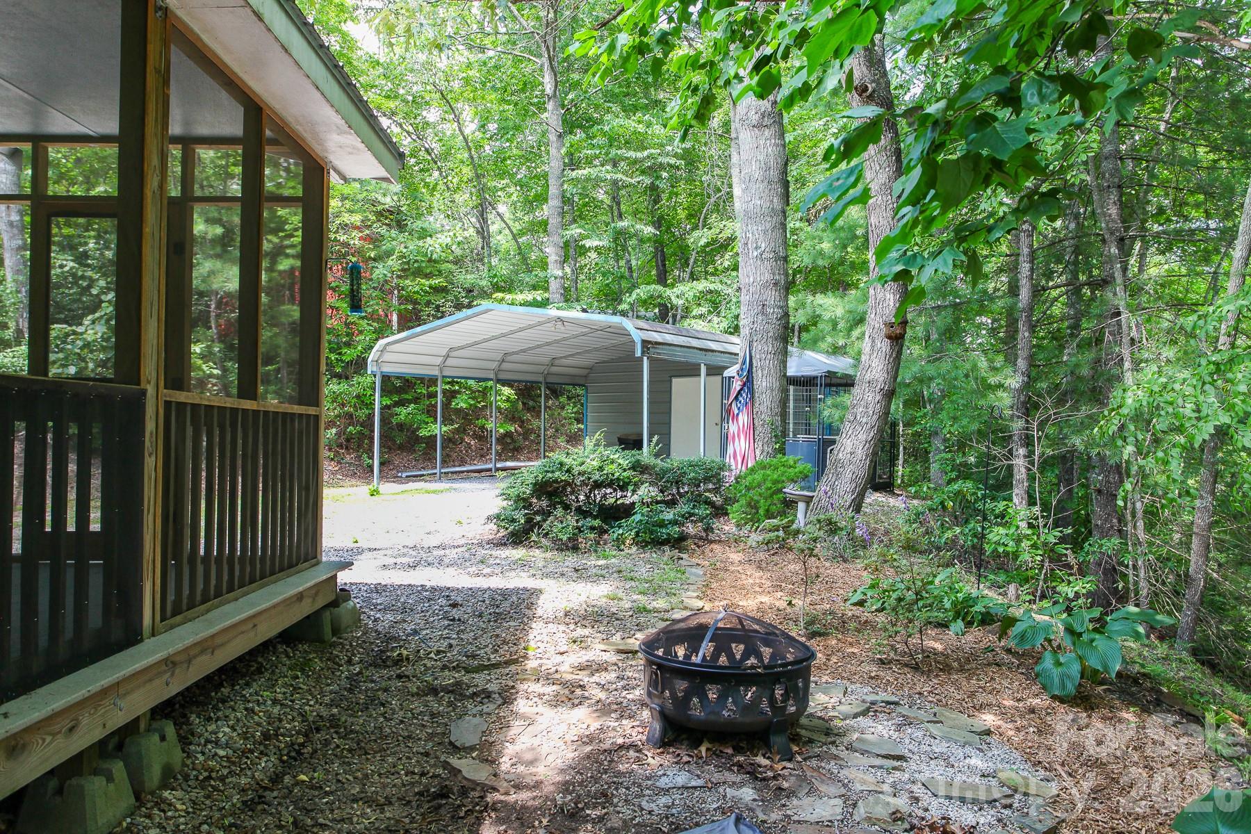292 Wolf Creek Heights — Almond