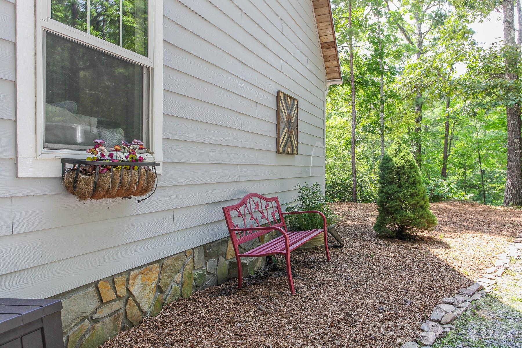 292 Wolf Creek Heights — Almond