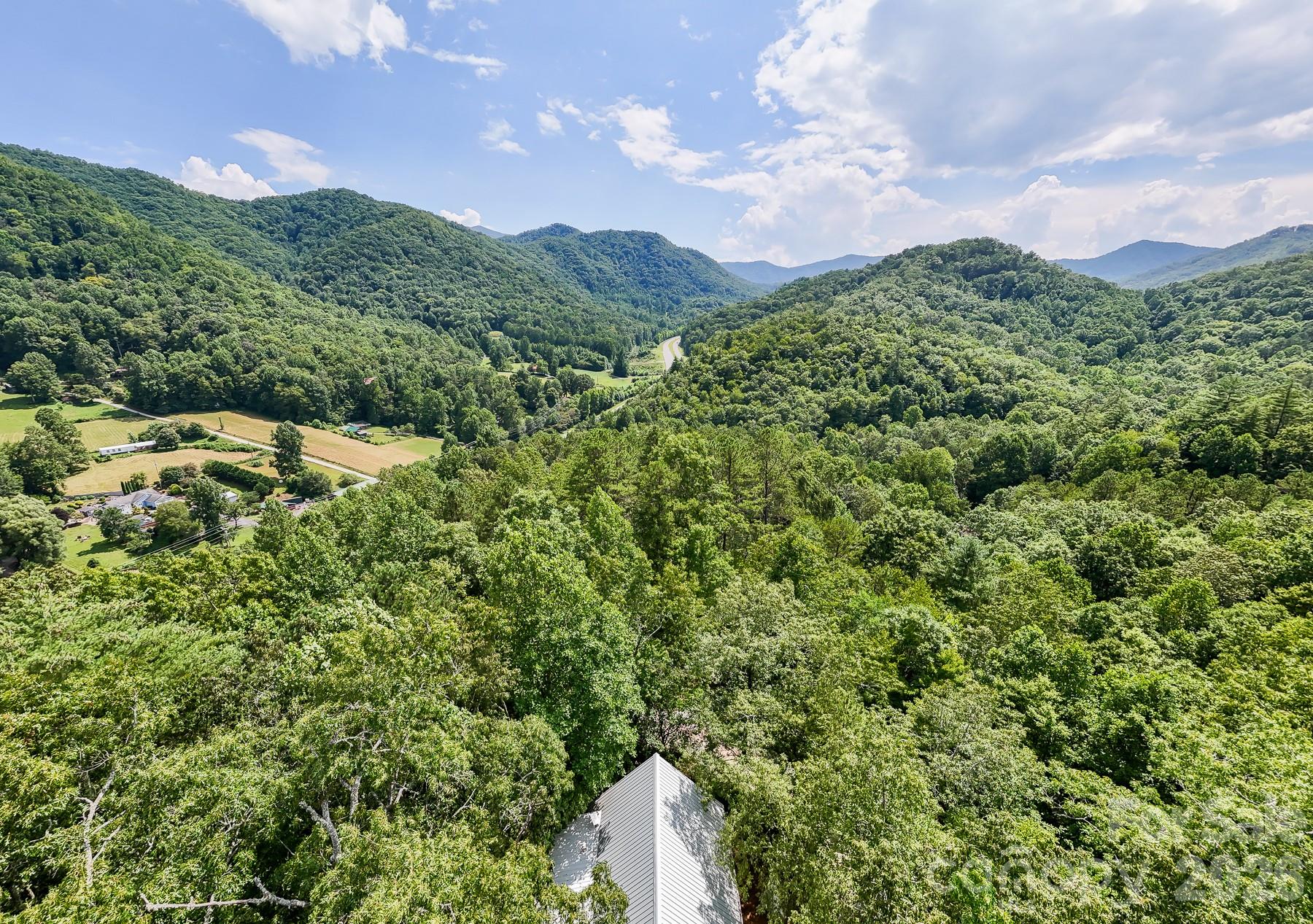 292 Wolf Creek Heights — Almond