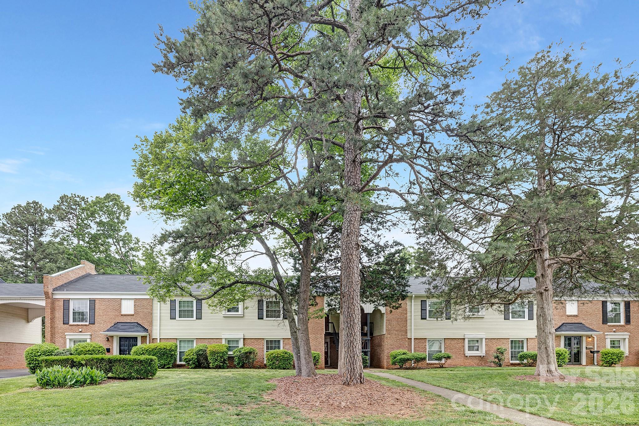 4601 Coronado Drive — Charlotte
