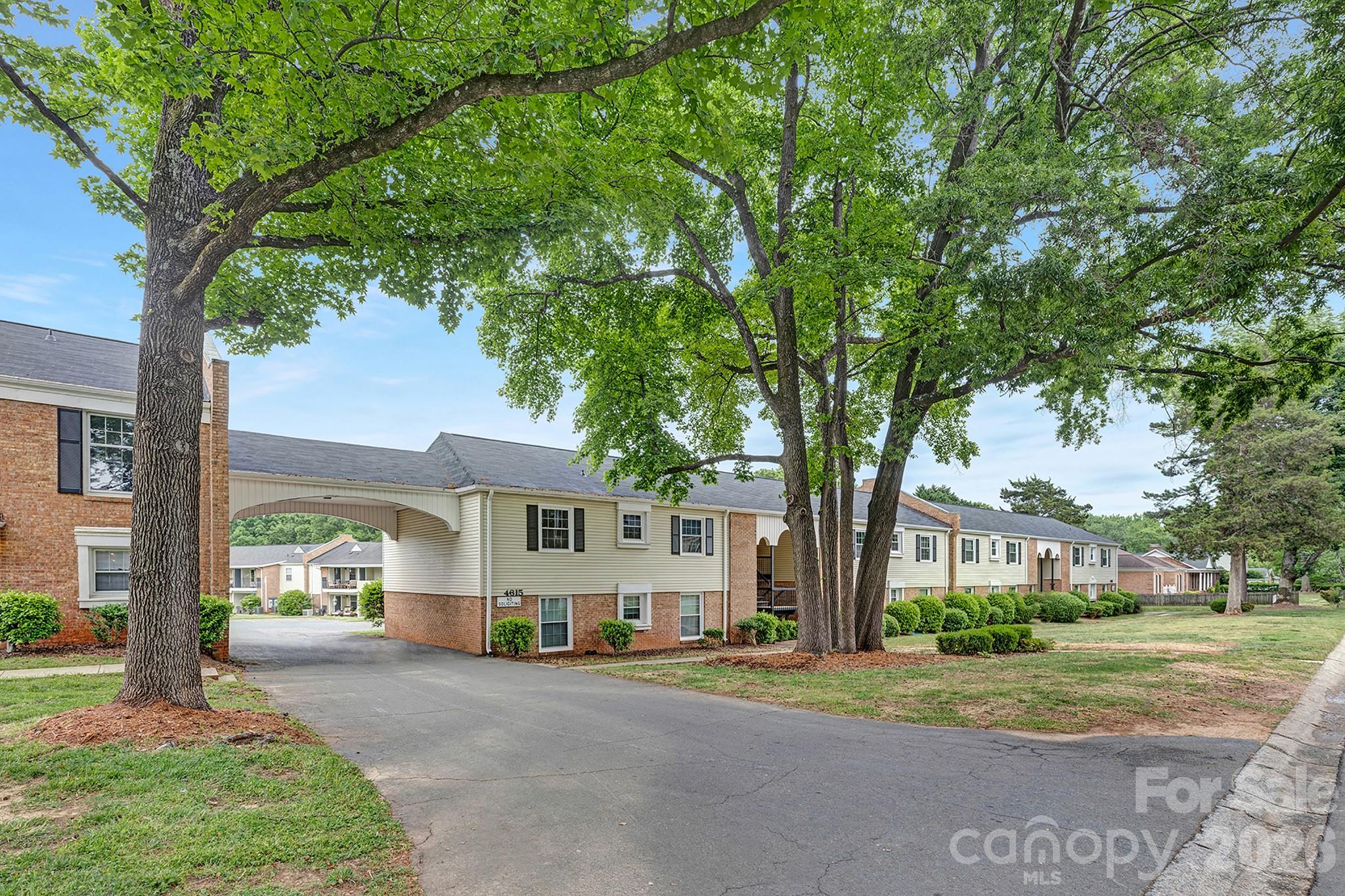 4601 Coronado Drive — Charlotte