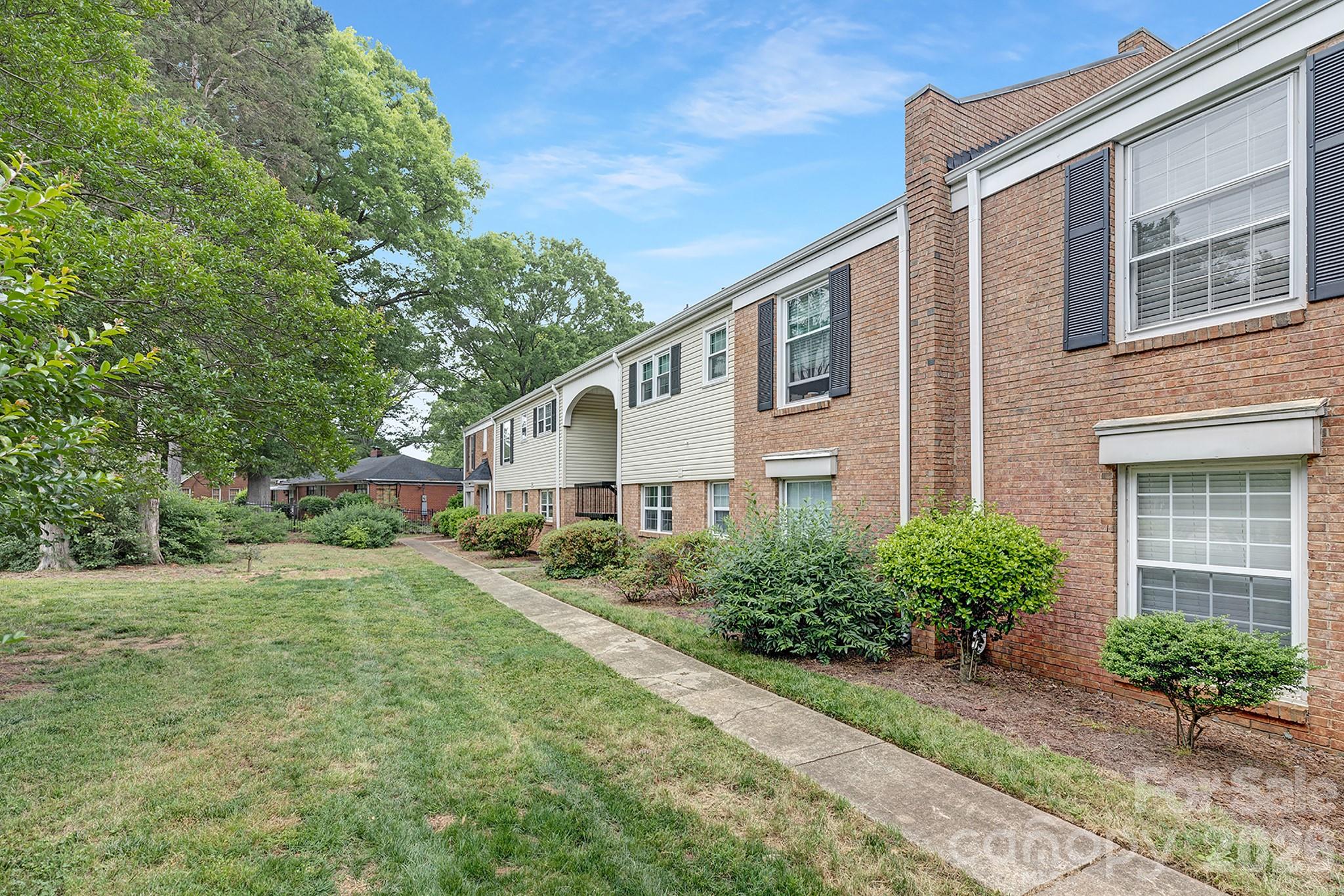 4601 Coronado Drive — Charlotte