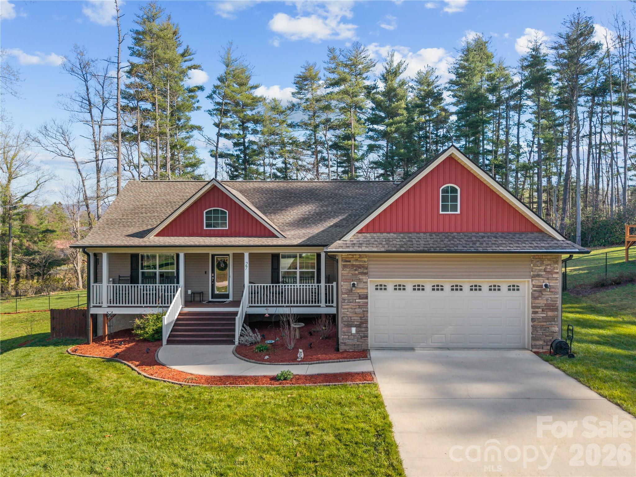 27 Pounding Mill Road — Hendersonville