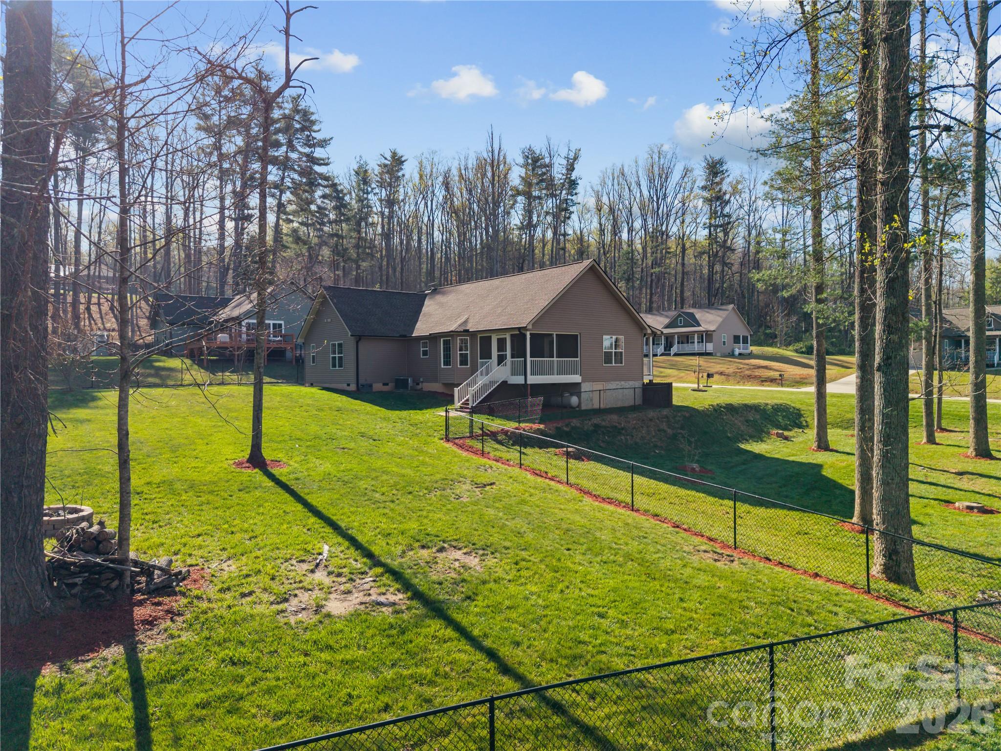 27 Pounding Mill Road — Hendersonville