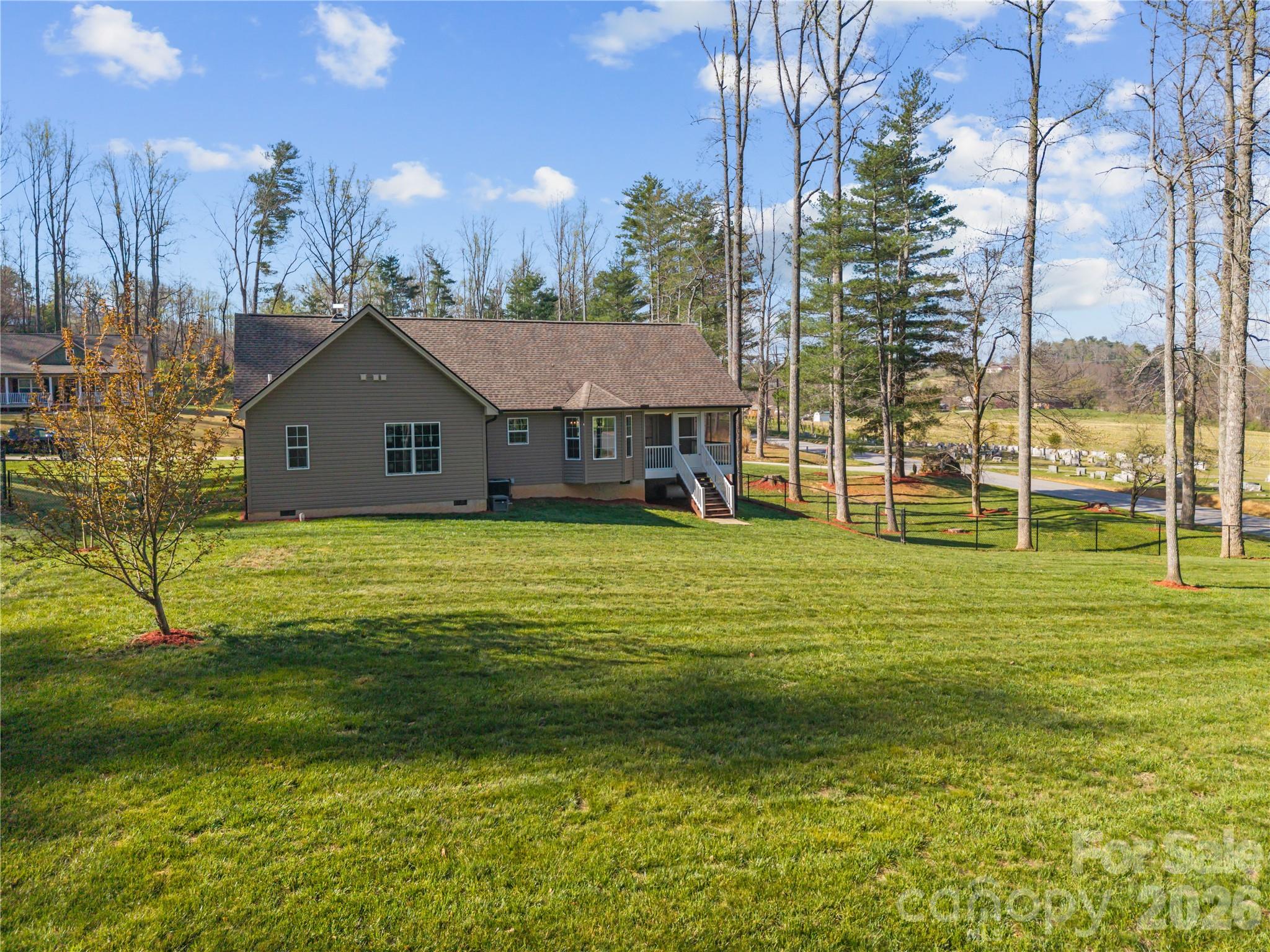 27 Pounding Mill Road — Hendersonville