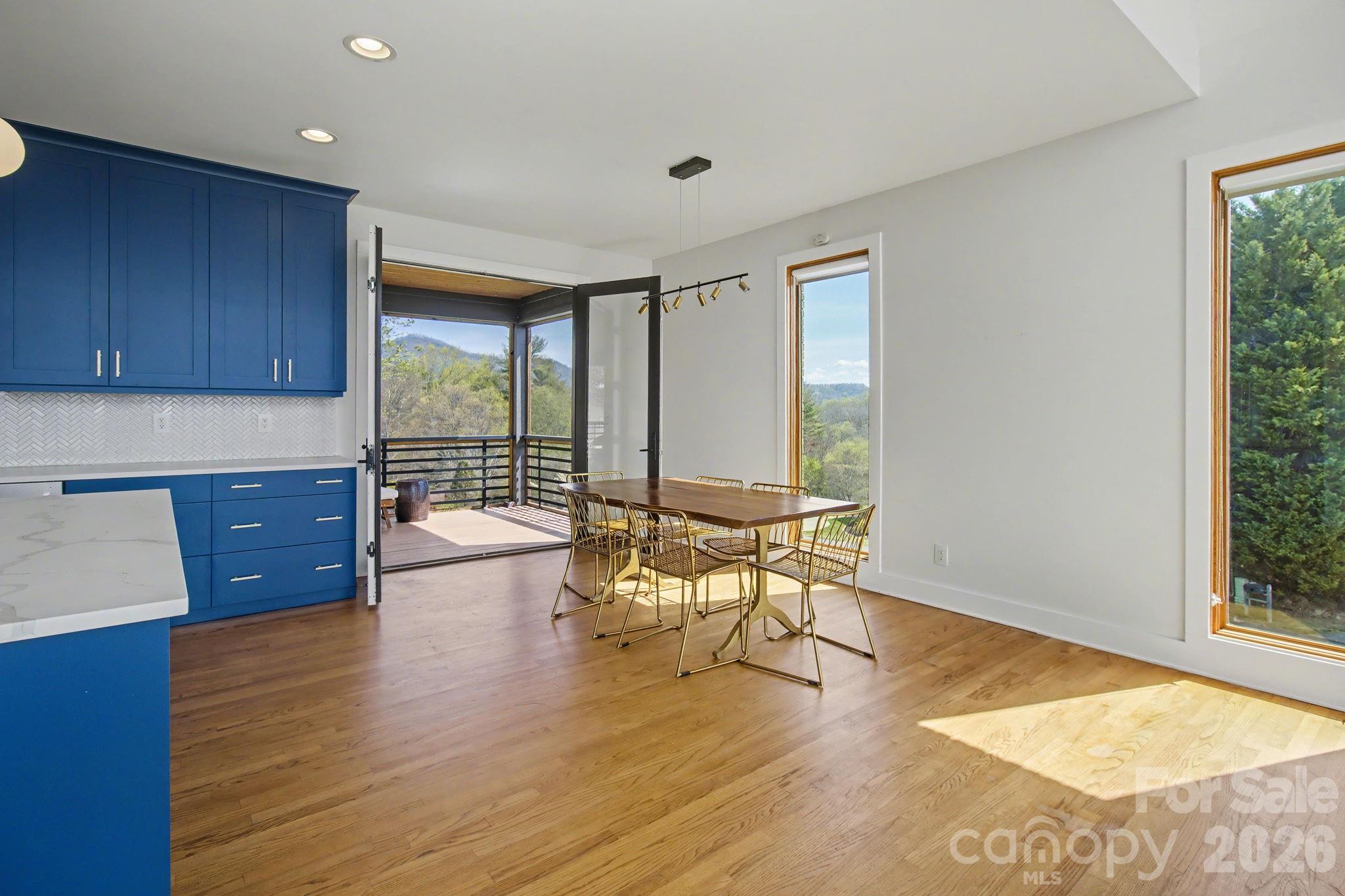 8 Nottingham Drive — Candler