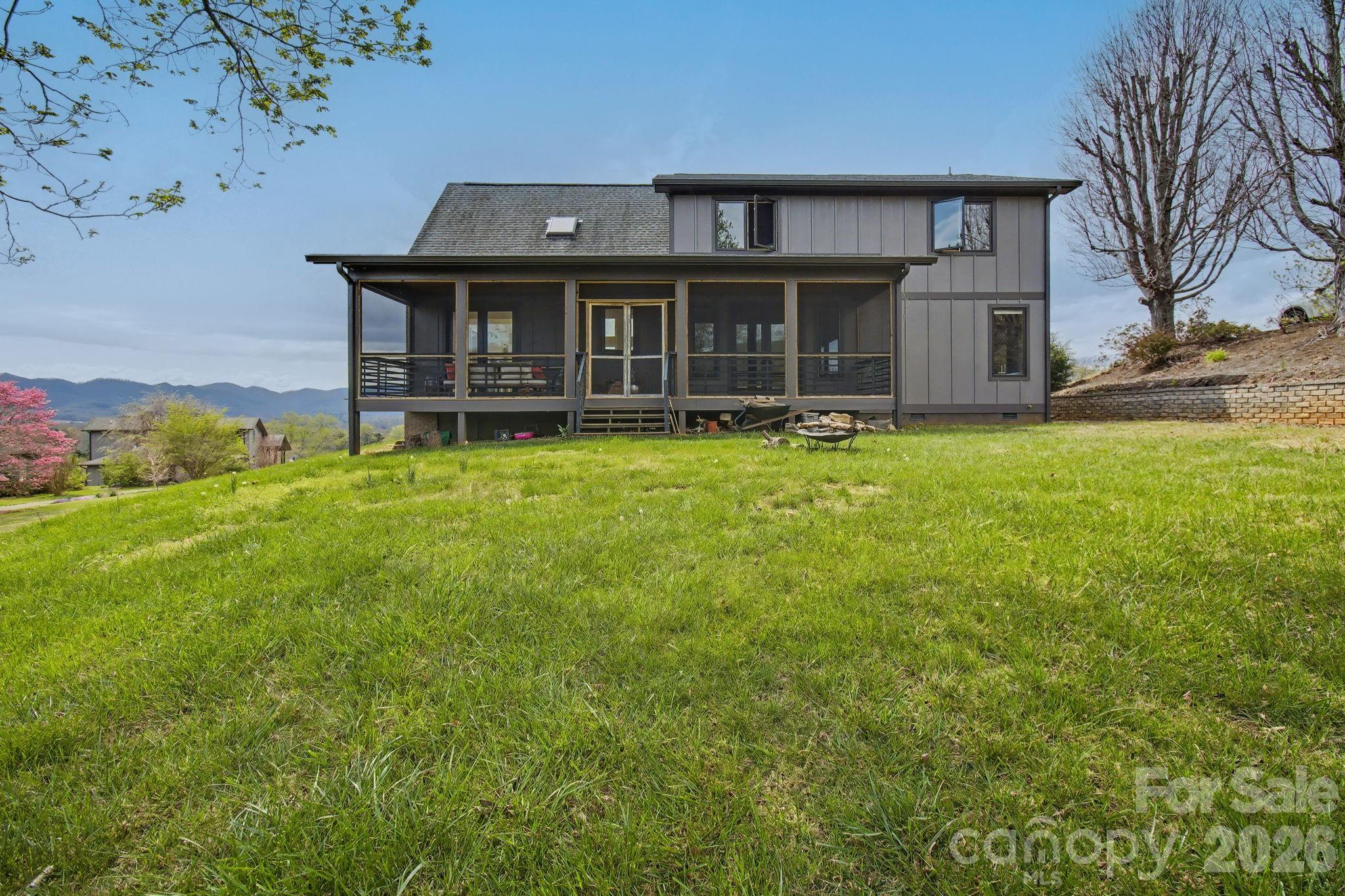 8 Nottingham Drive — Candler
