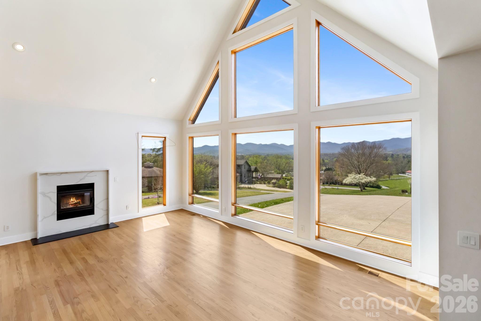 8 Nottingham Drive — Candler