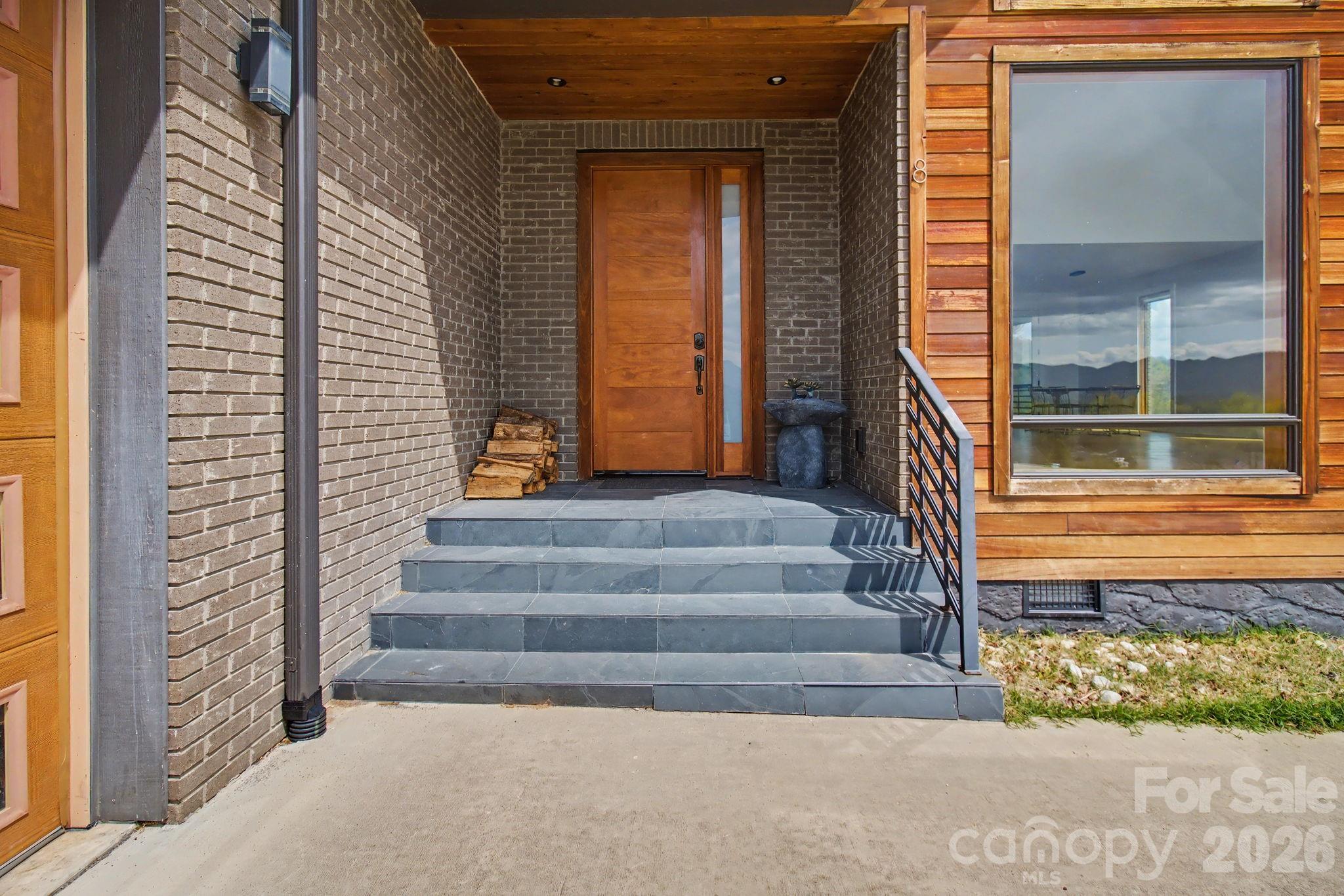 8 Nottingham Drive — Candler