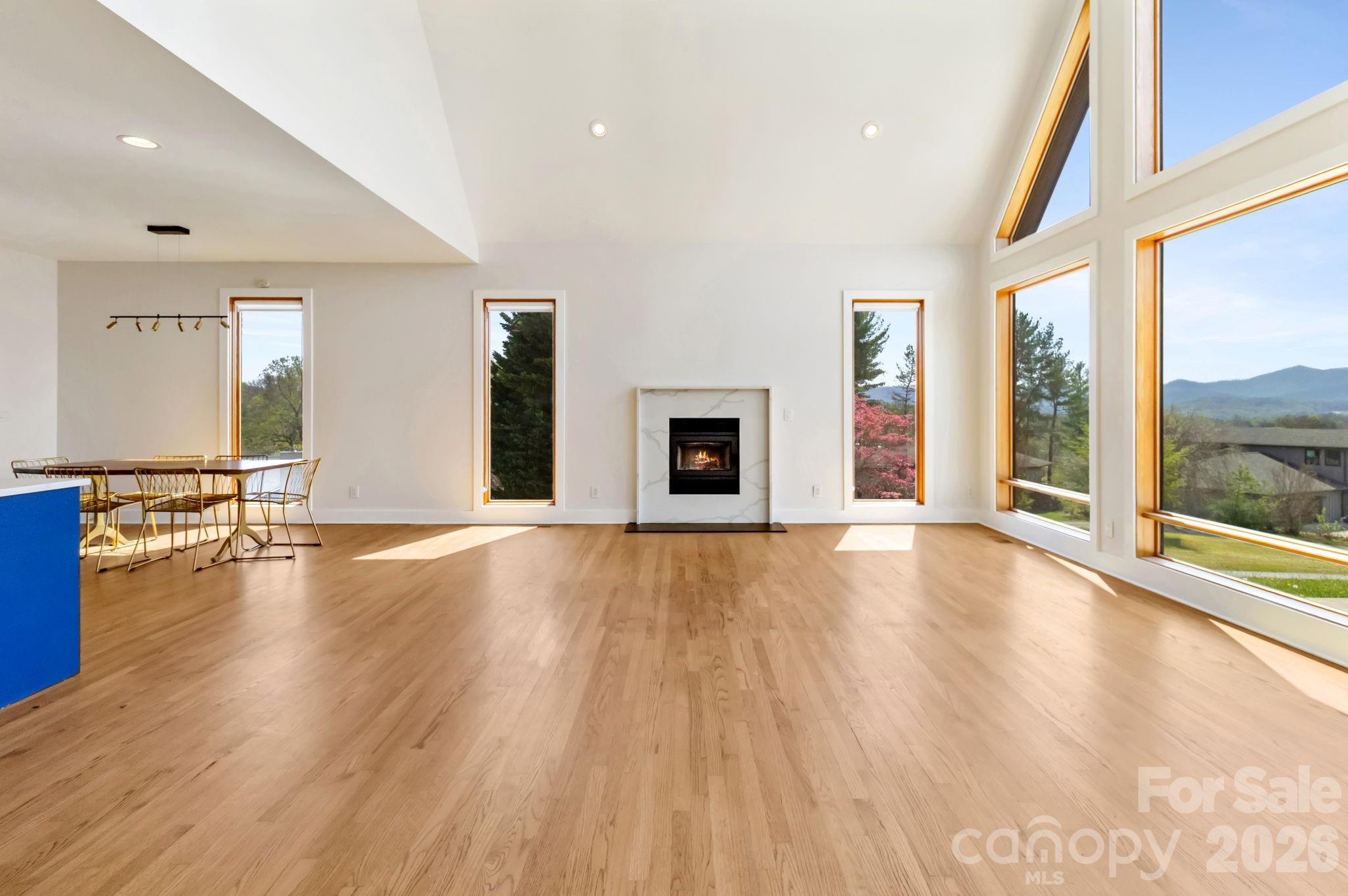 8 Nottingham Drive — Candler
