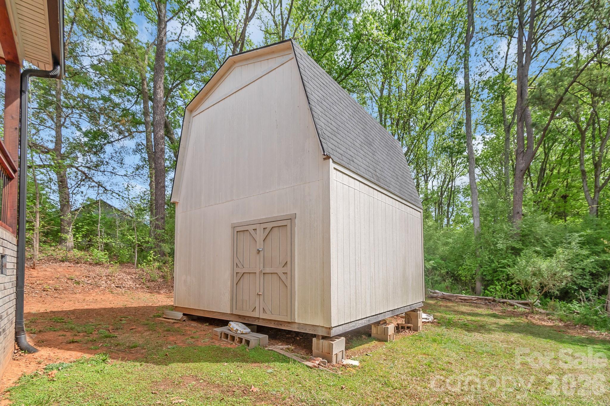 4574 Old Hickory Road — Lancaster