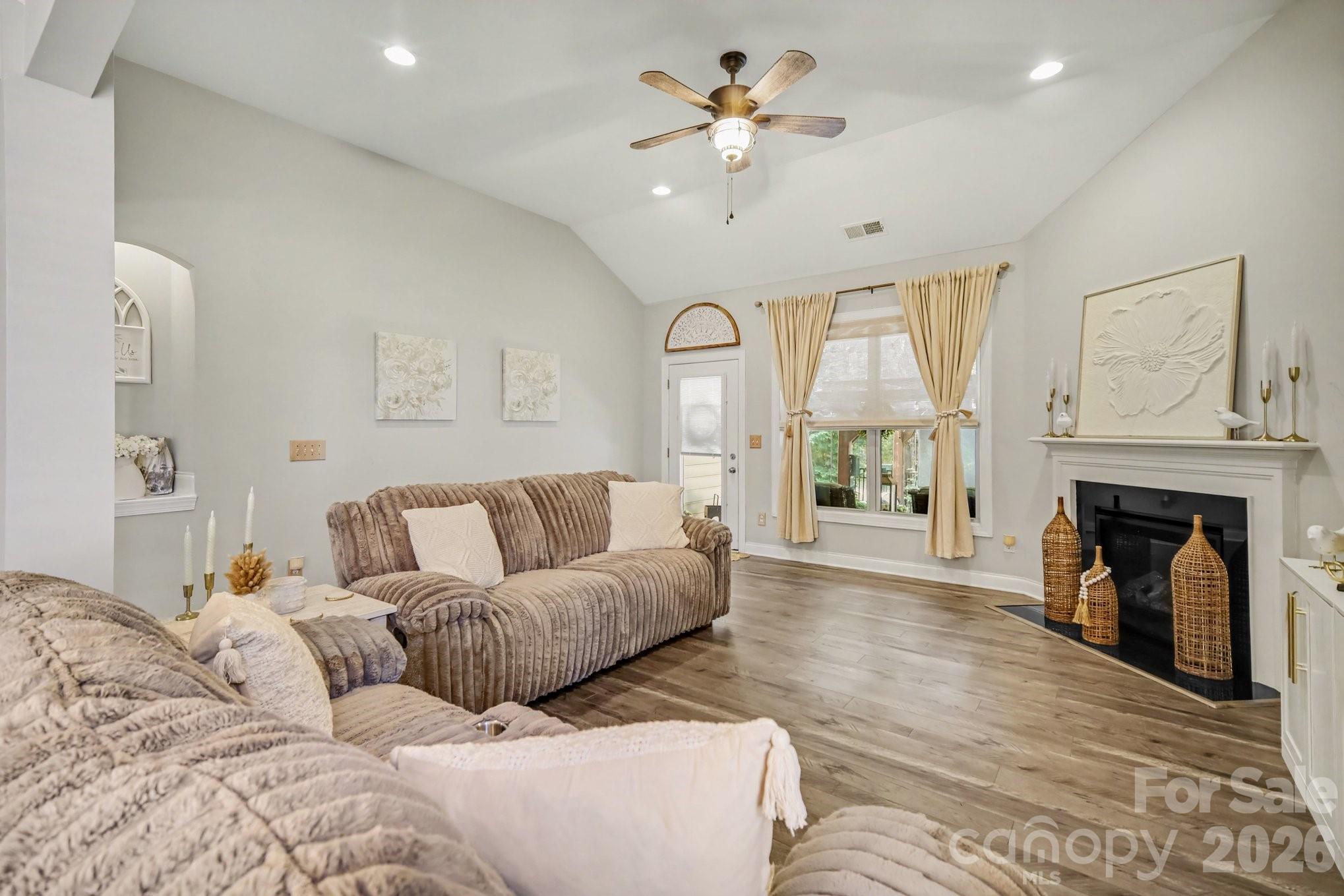 322 Willow Tree Drive — Rock Hill