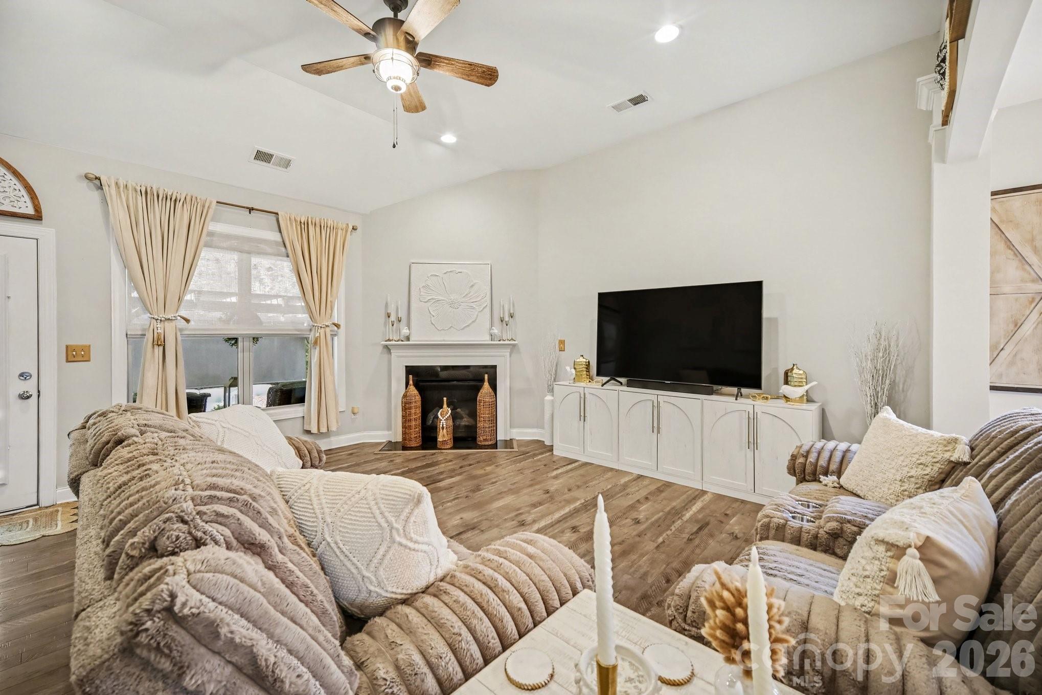 322 Willow Tree Drive — Rock Hill