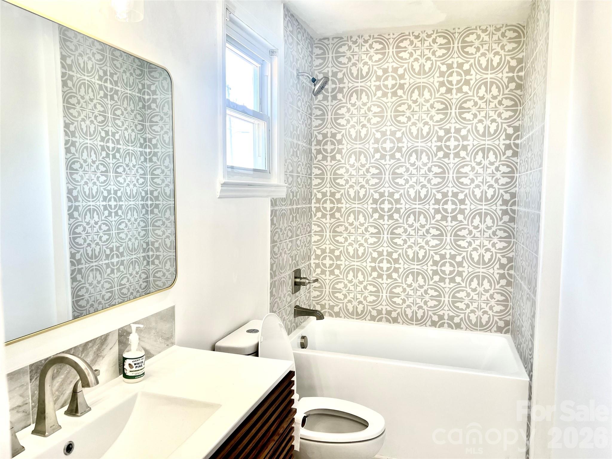 358 Woodlawn Avenue — Cramerton