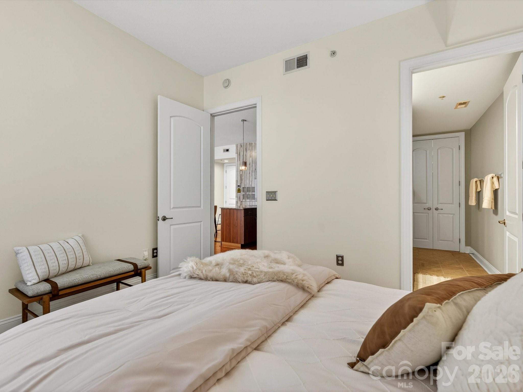 4620 Piedmont Row Drive #408 — Charlotte