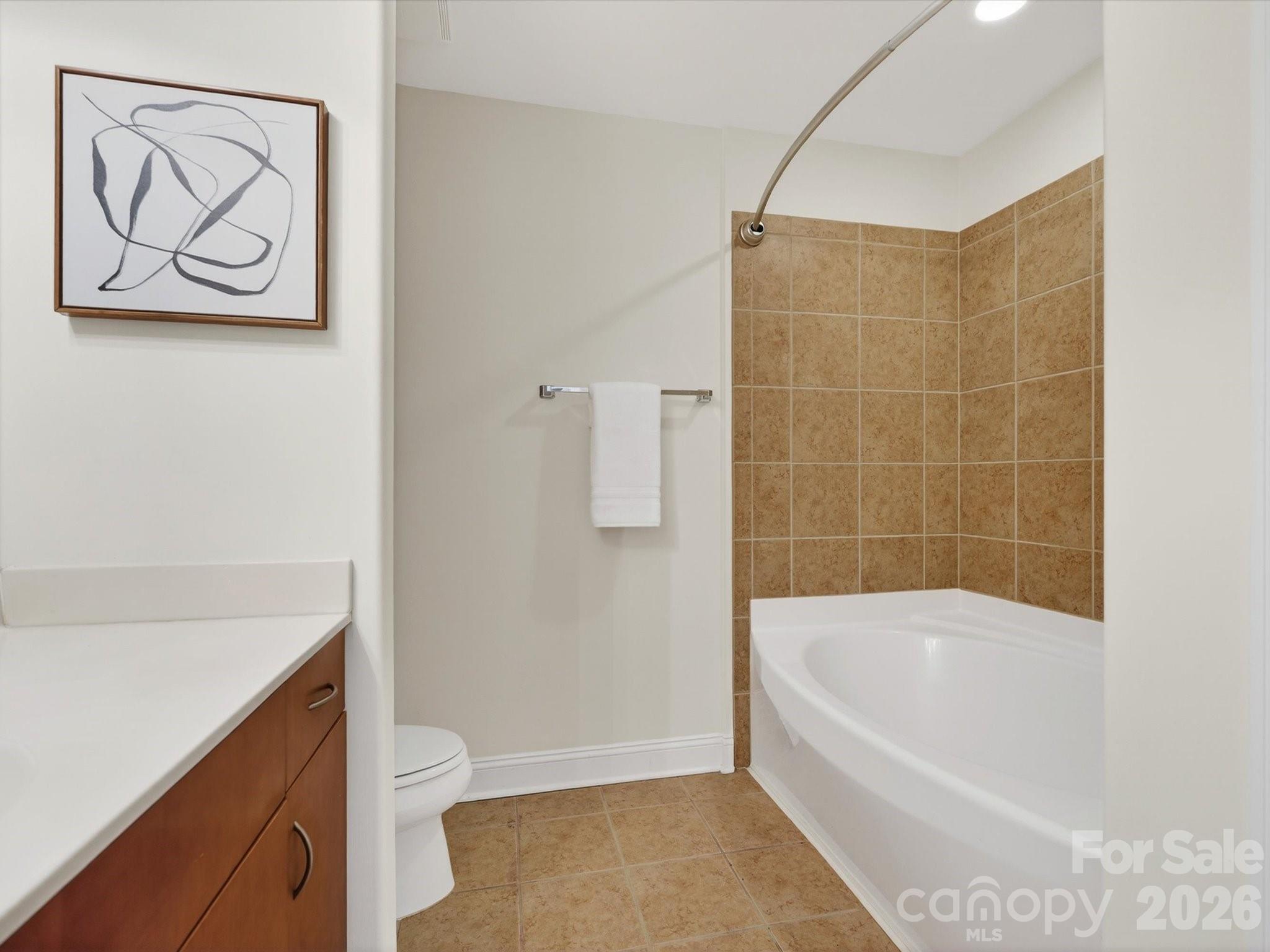 4620 Piedmont Row Drive #408 — Charlotte