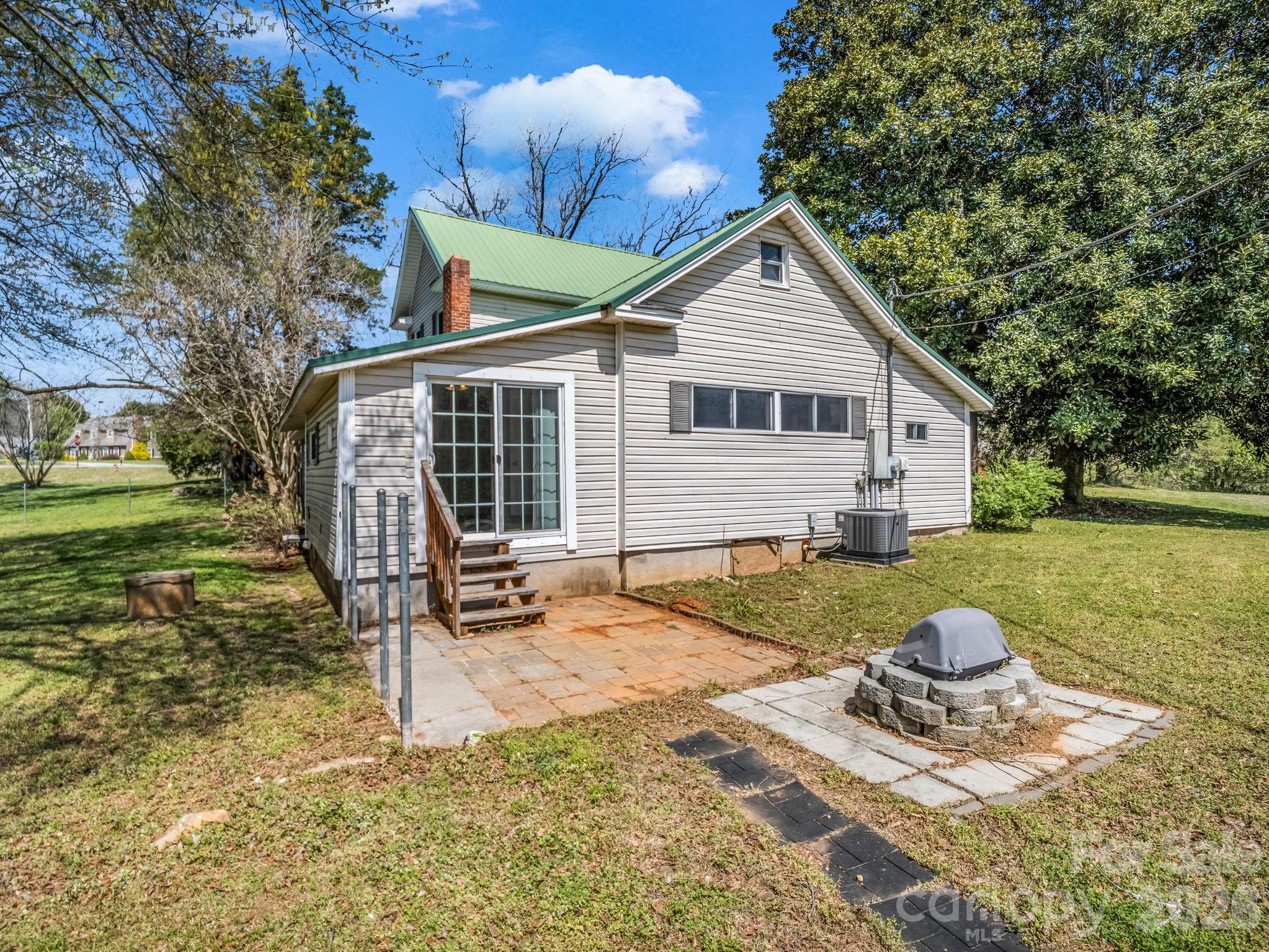1282 Old US 74 Highway — Ellenboro