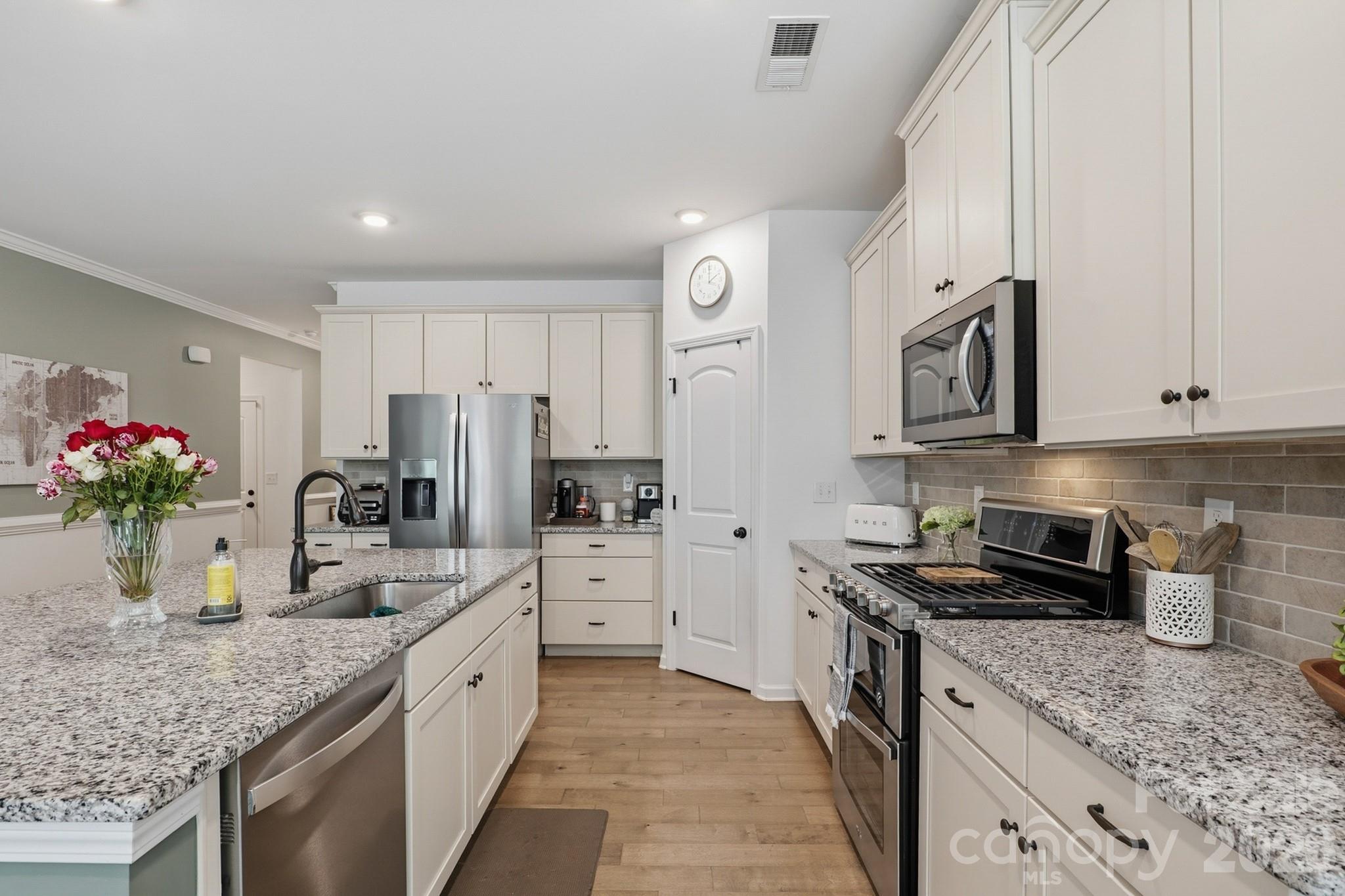 1825 Shelbourne Way — Fort Mill