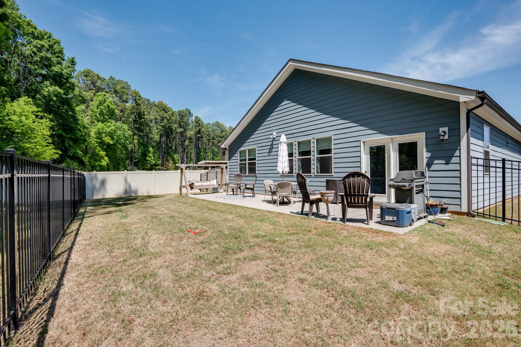 1825 Shelbourne Way — Fort Mill