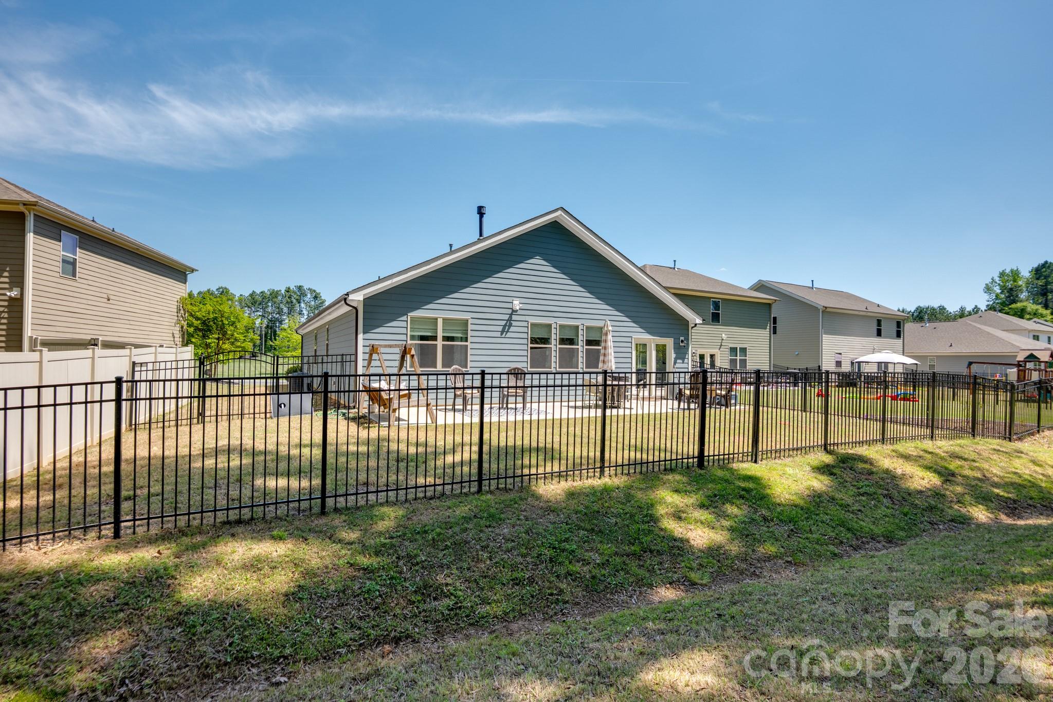 1825 Shelbourne Way — Fort Mill