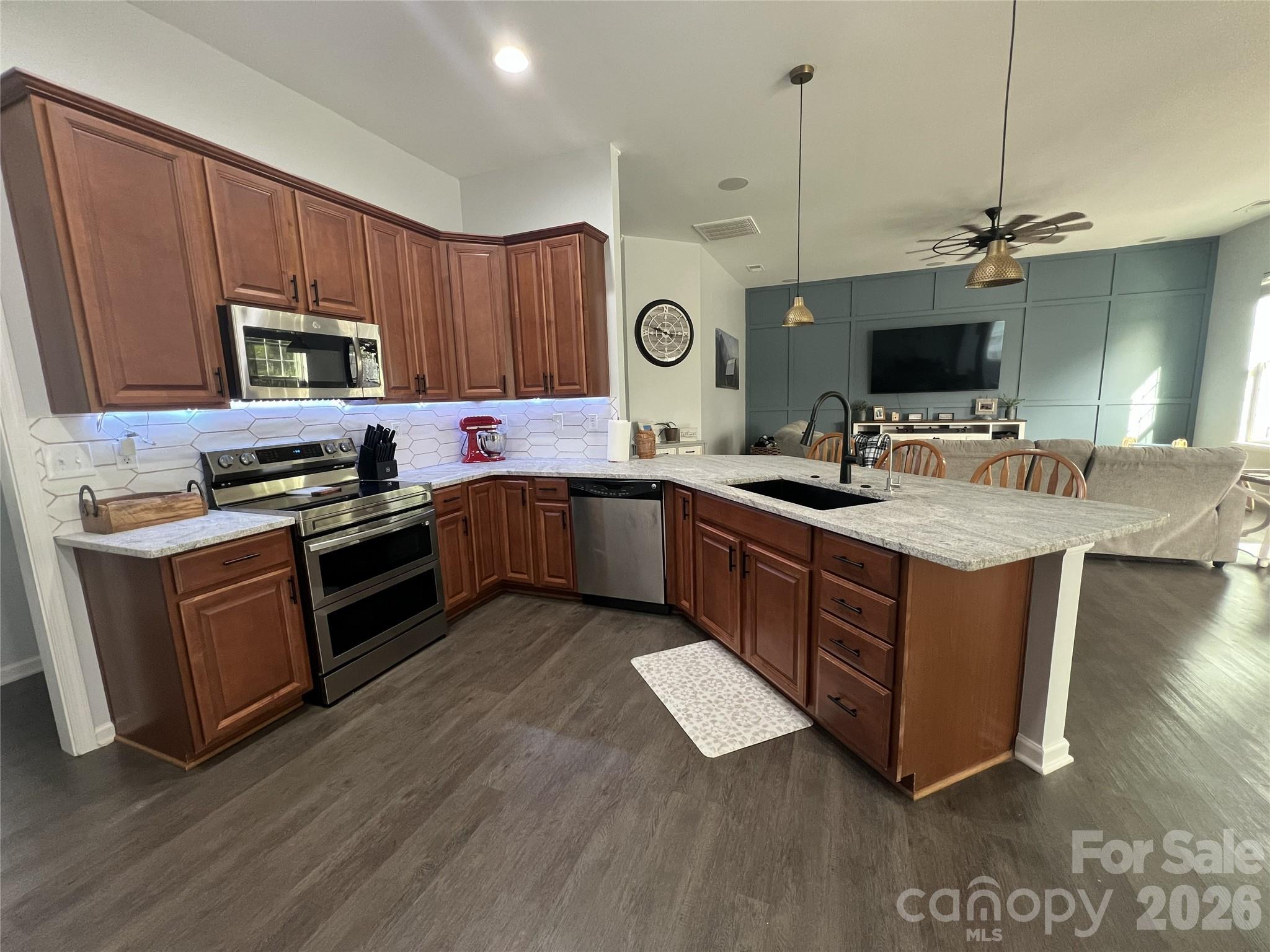 4851 Summerside Drive — Lake Wylie